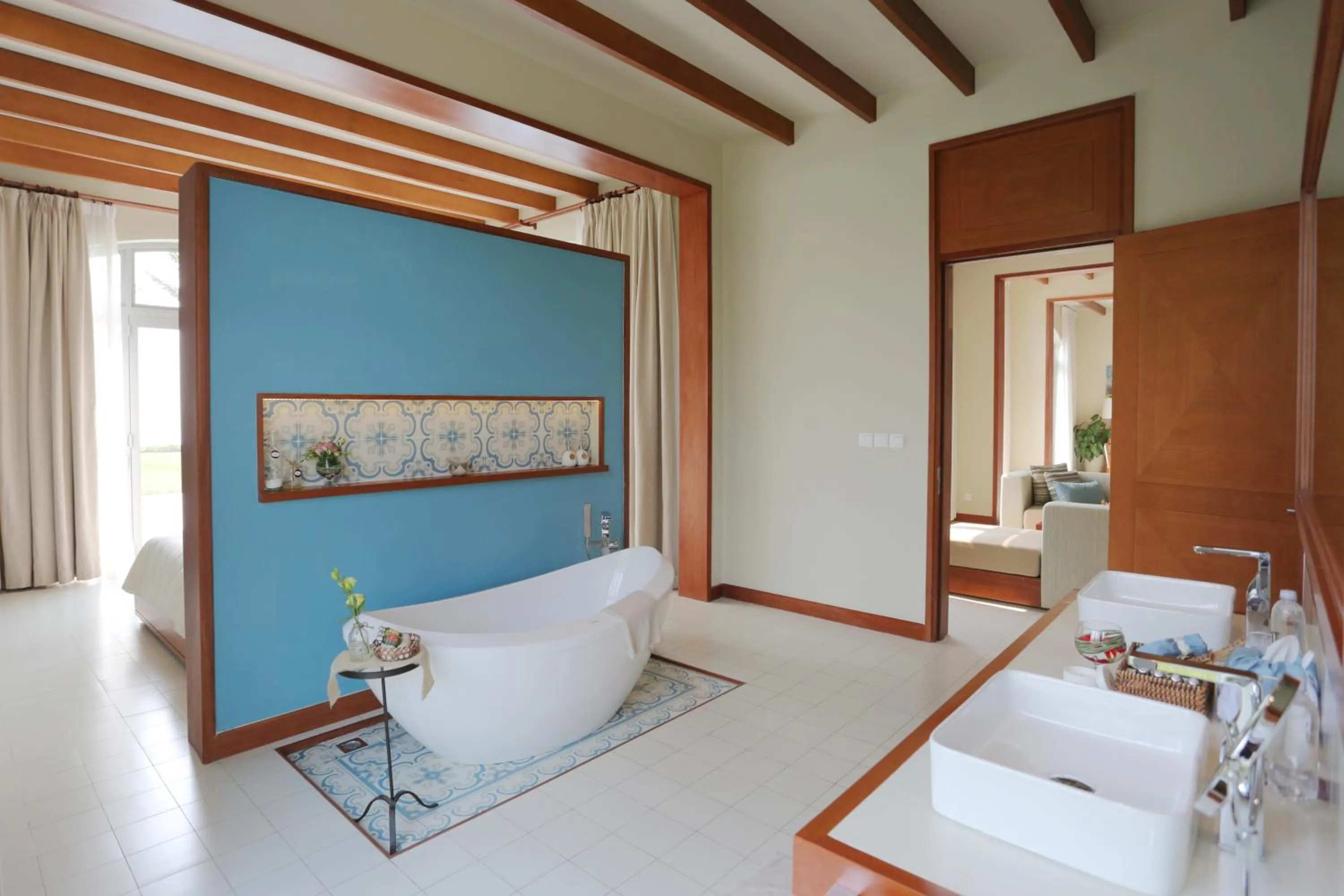 Day, Bed in FLC Luxury Resort Samson