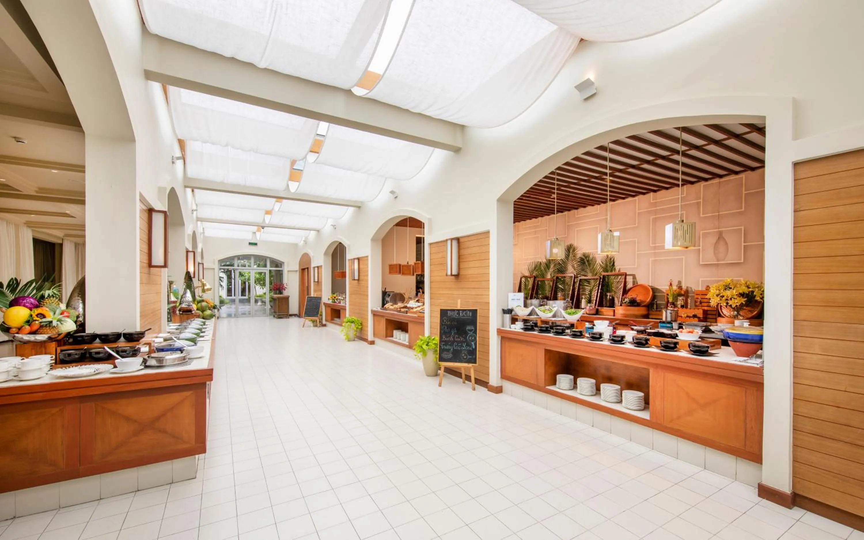 Breakfast in FLC Luxury Resort Samson