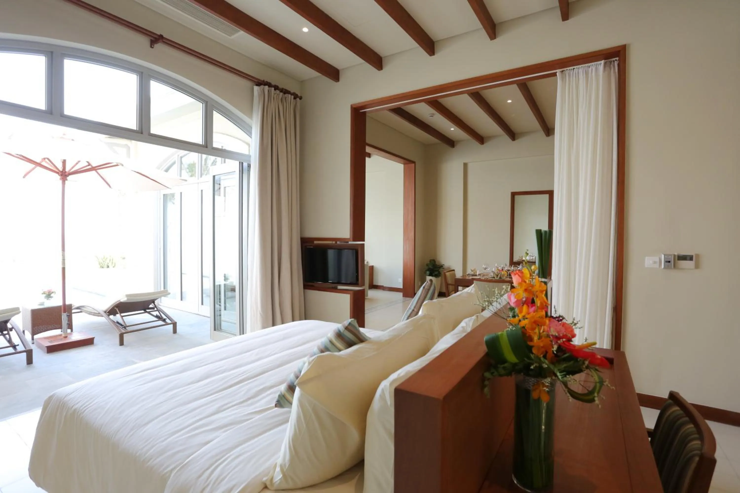 Day, Bed in FLC Luxury Resort Samson