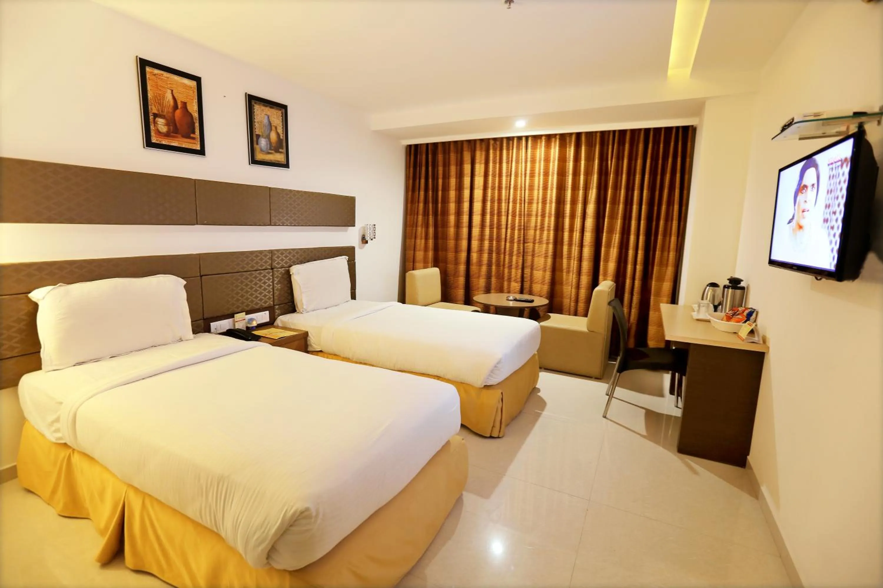Photo of the whole room, Bed in Hotel Sitara Grand Miyapur