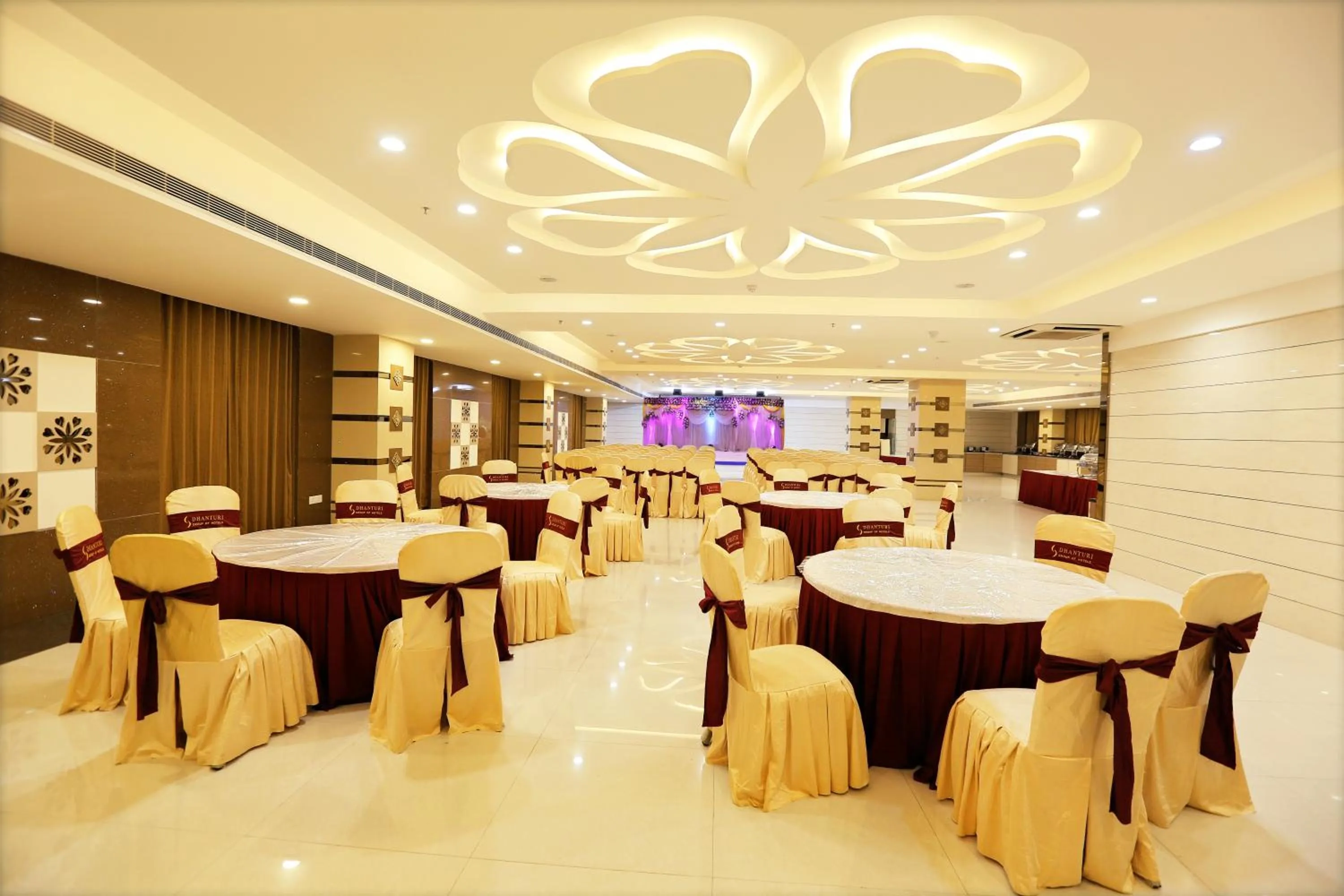 Banquet/Function facilities in Hotel Sitara Grand Miyapur