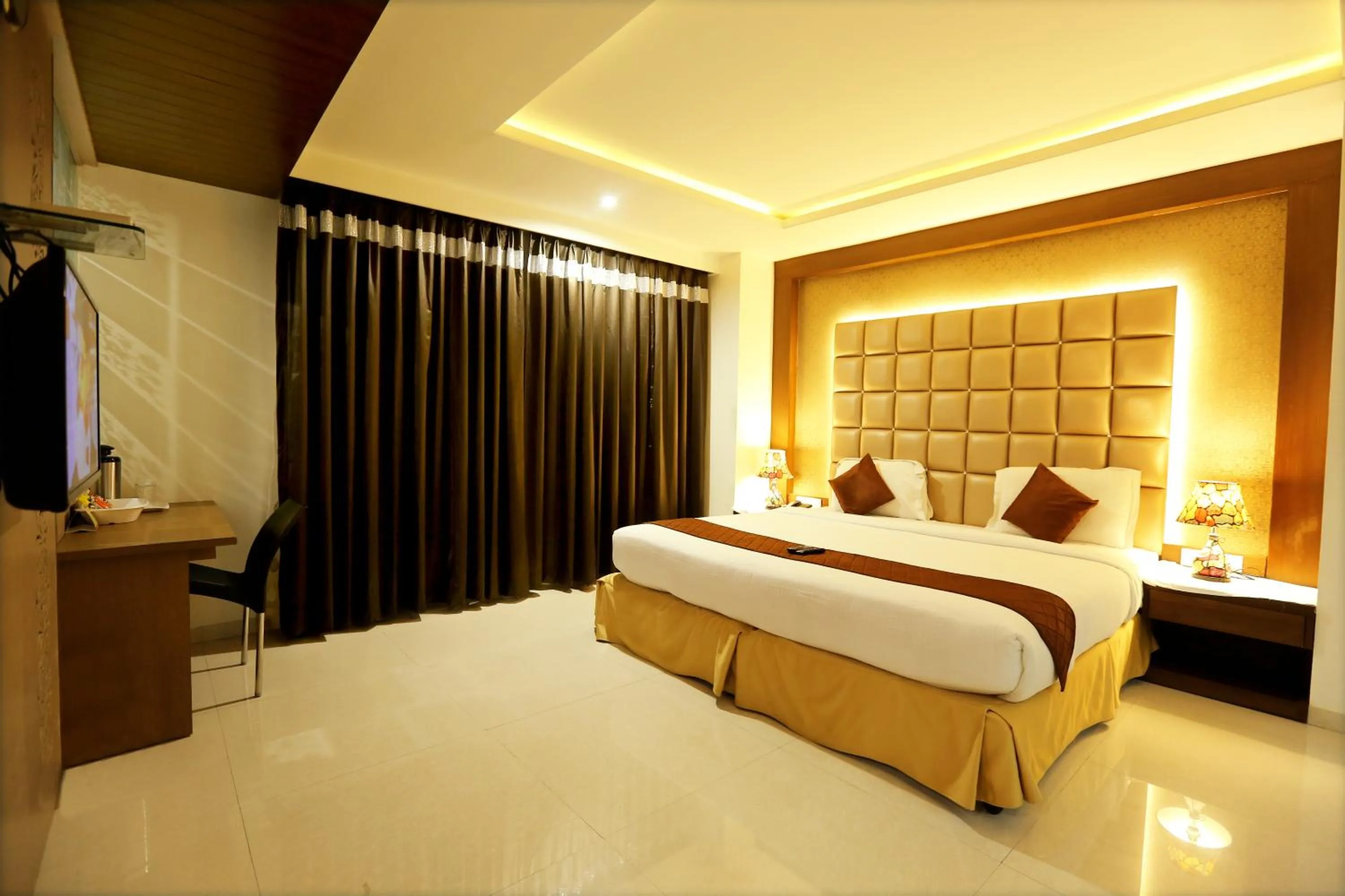 Photo of the whole room, Bed in Hotel Sitara Grand Miyapur