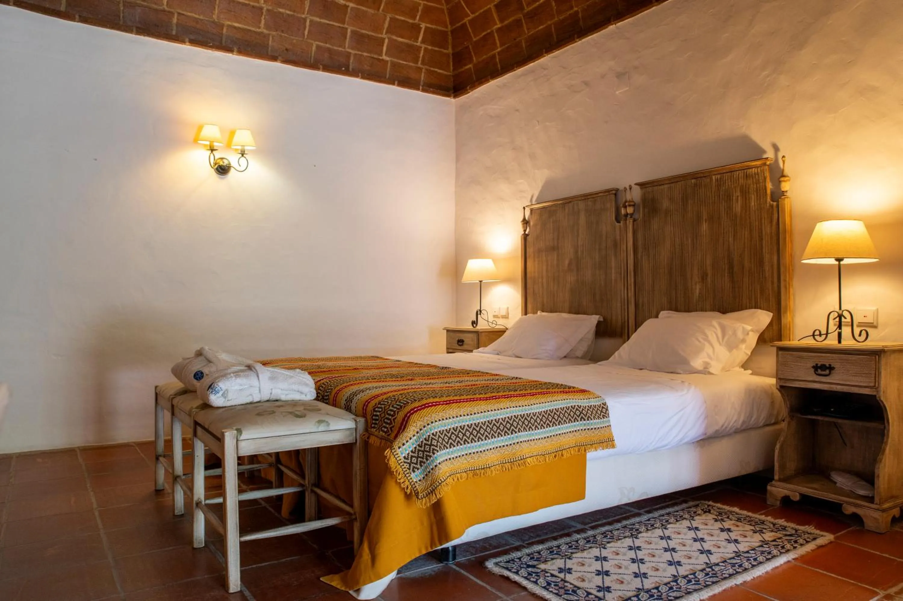 Bed in Horta da Moura by WOT Signature