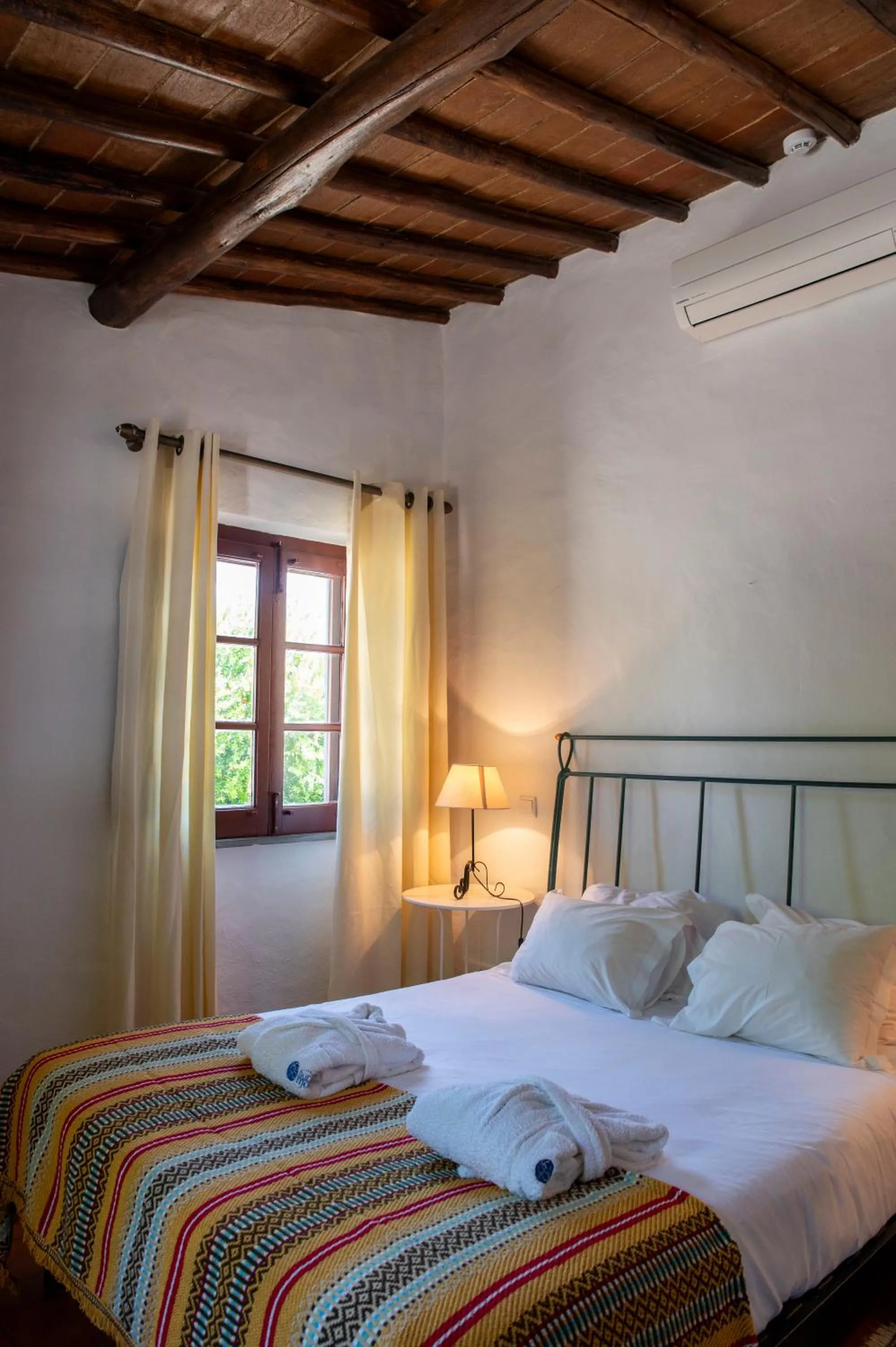 Bed in Horta da Moura by WOT Signature