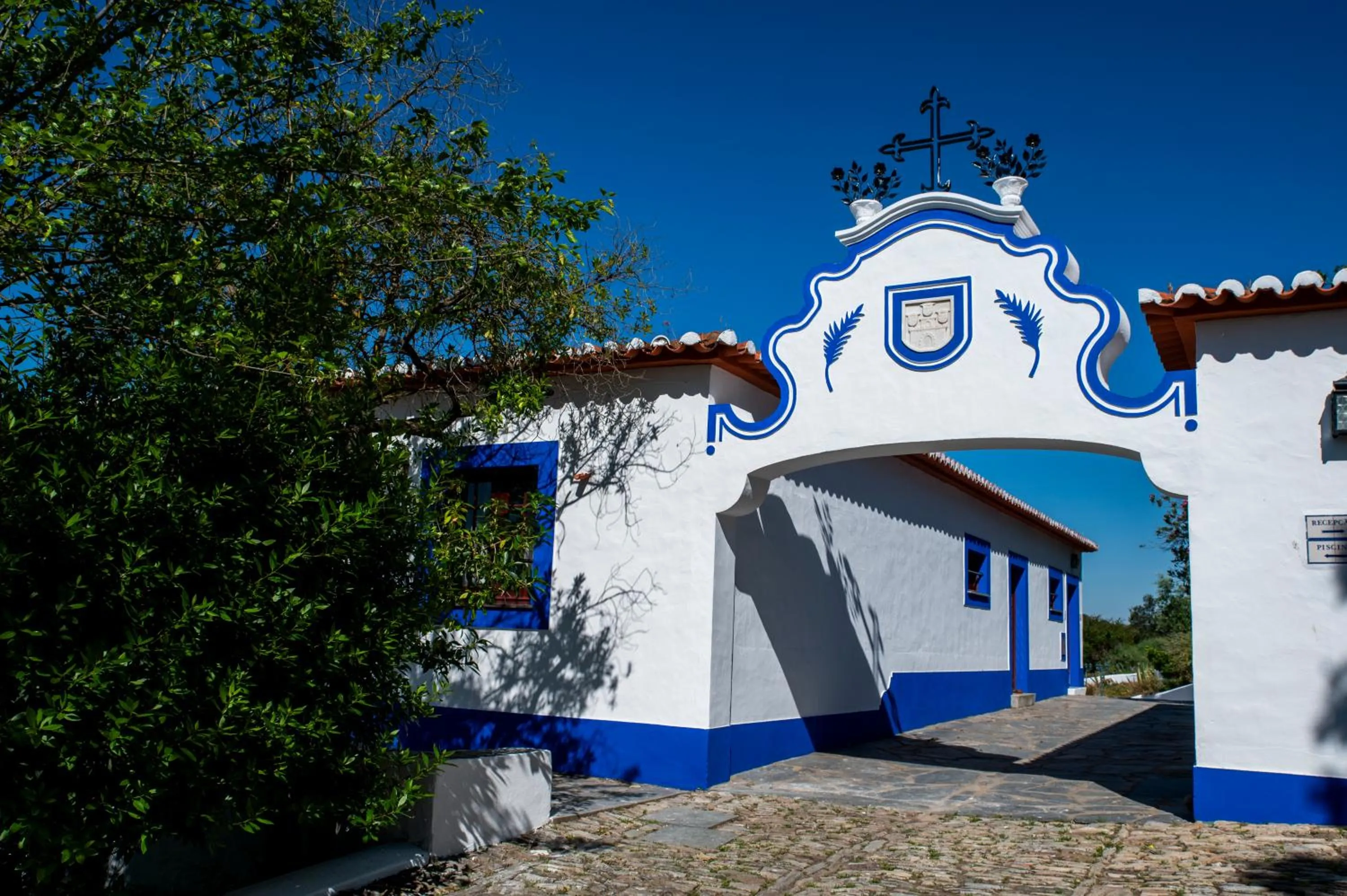 Property building in Horta da Moura by WOT Signature