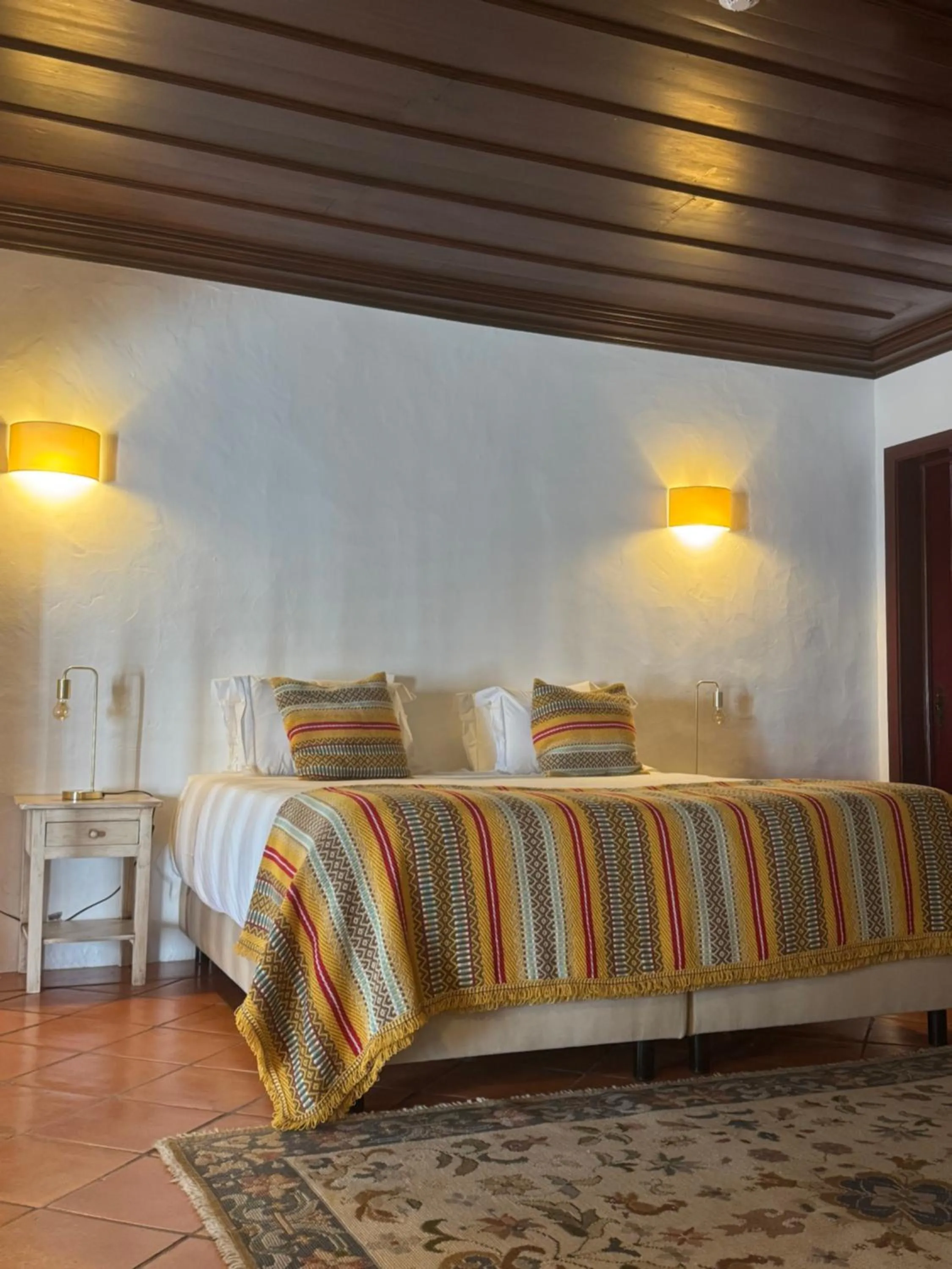 Bed in Horta da Moura by WOT Signature