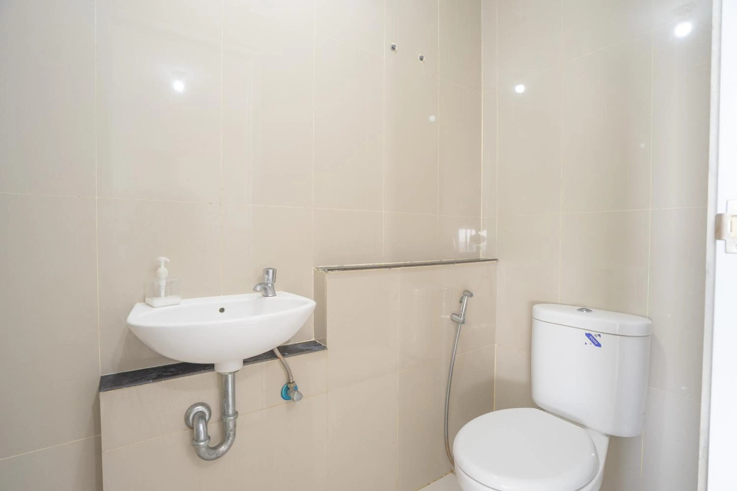 Toilet in ROKET ROOM Majestic By Reccoma