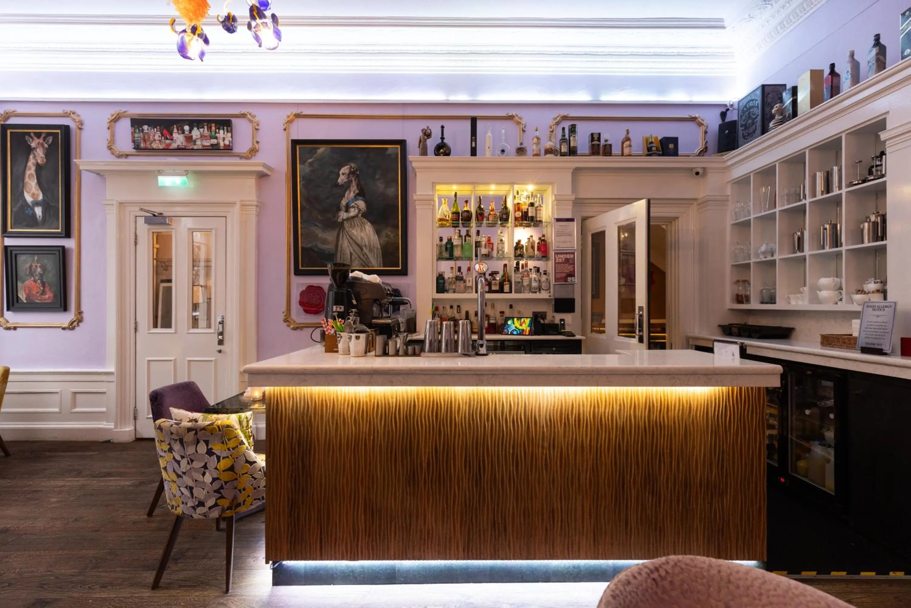 Breakfast in 24 Royal Terrace