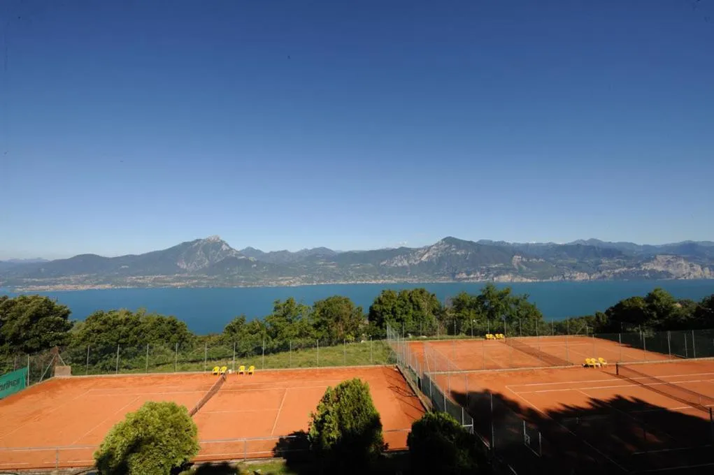 Day in Park Hotel Jolanda