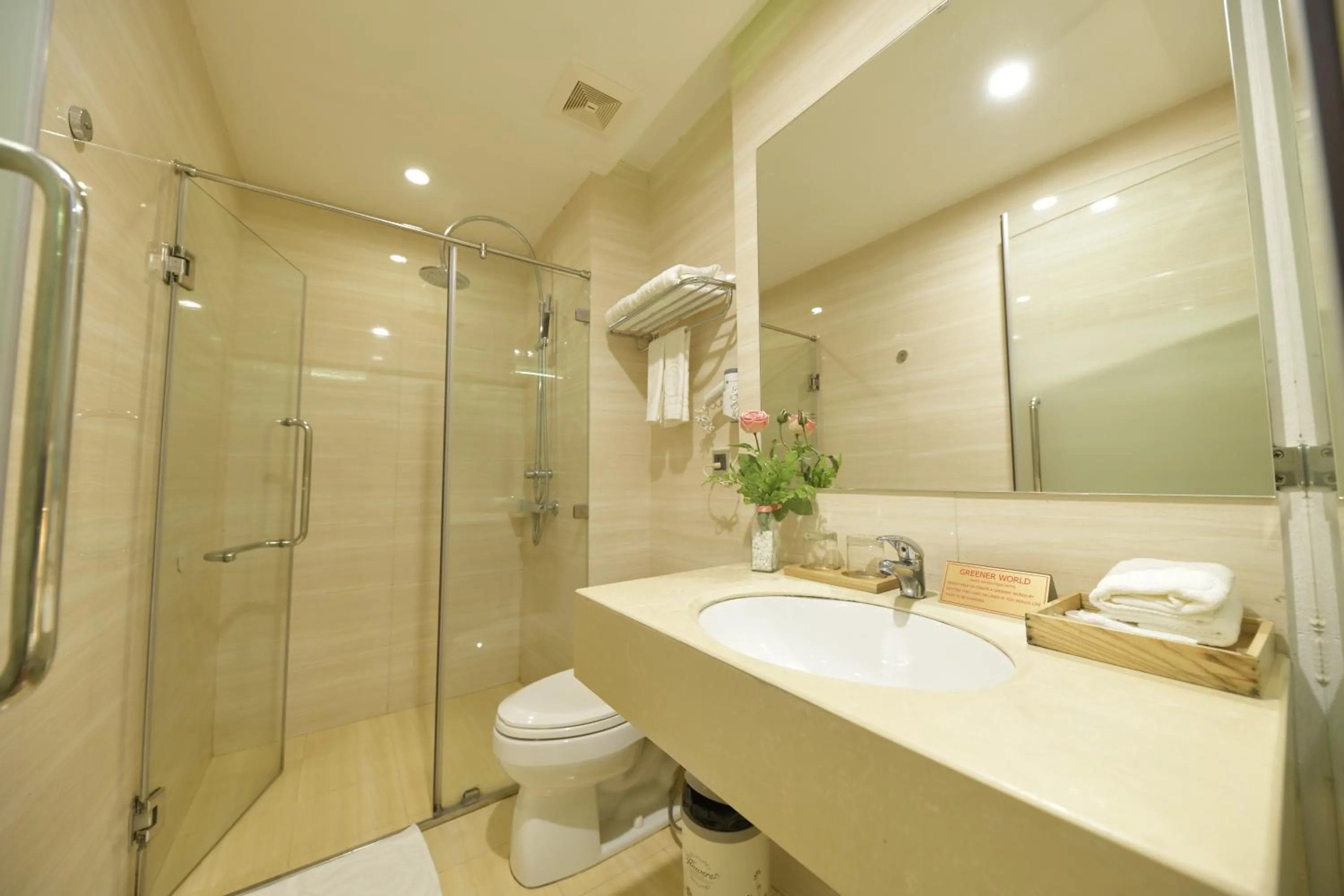 Shower in Hanoi HM Boutique Hotel