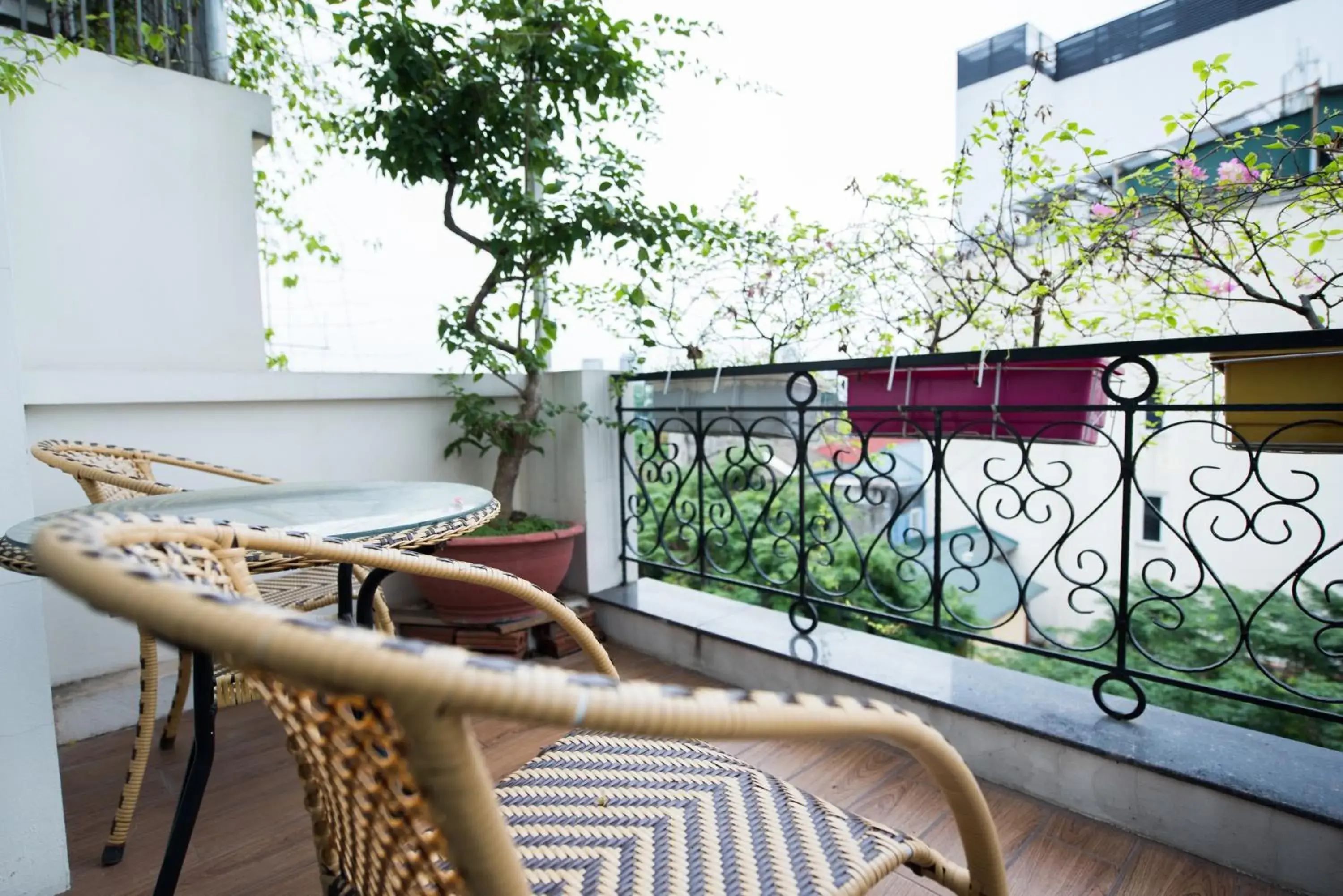 Family Room with Balcony in Hanoi HM Boutique Hotel Family Room with Balcony in Hanoi HM Boutique Hotel