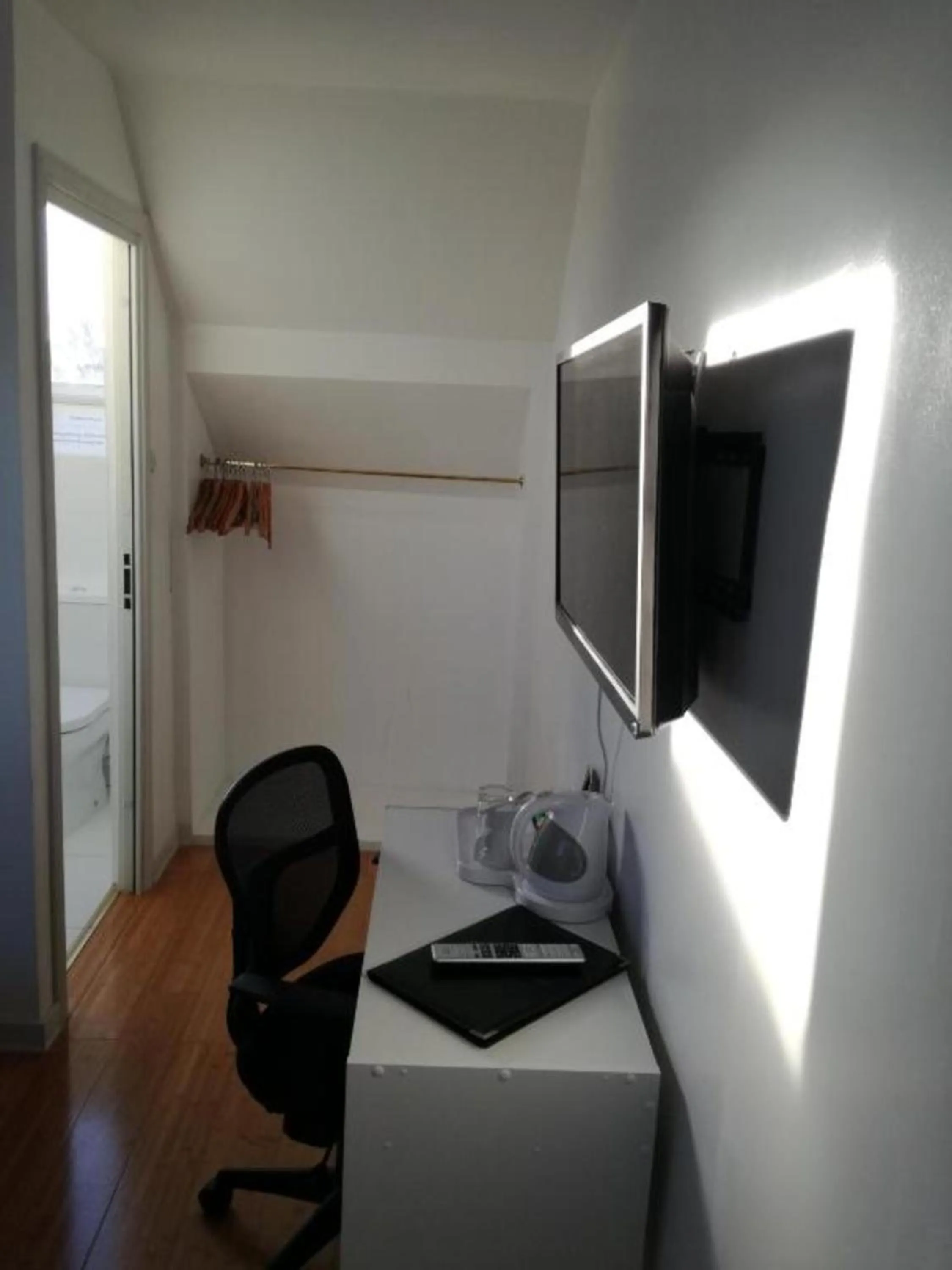 TV and multimedia in Ardenlea House Hotel B&b