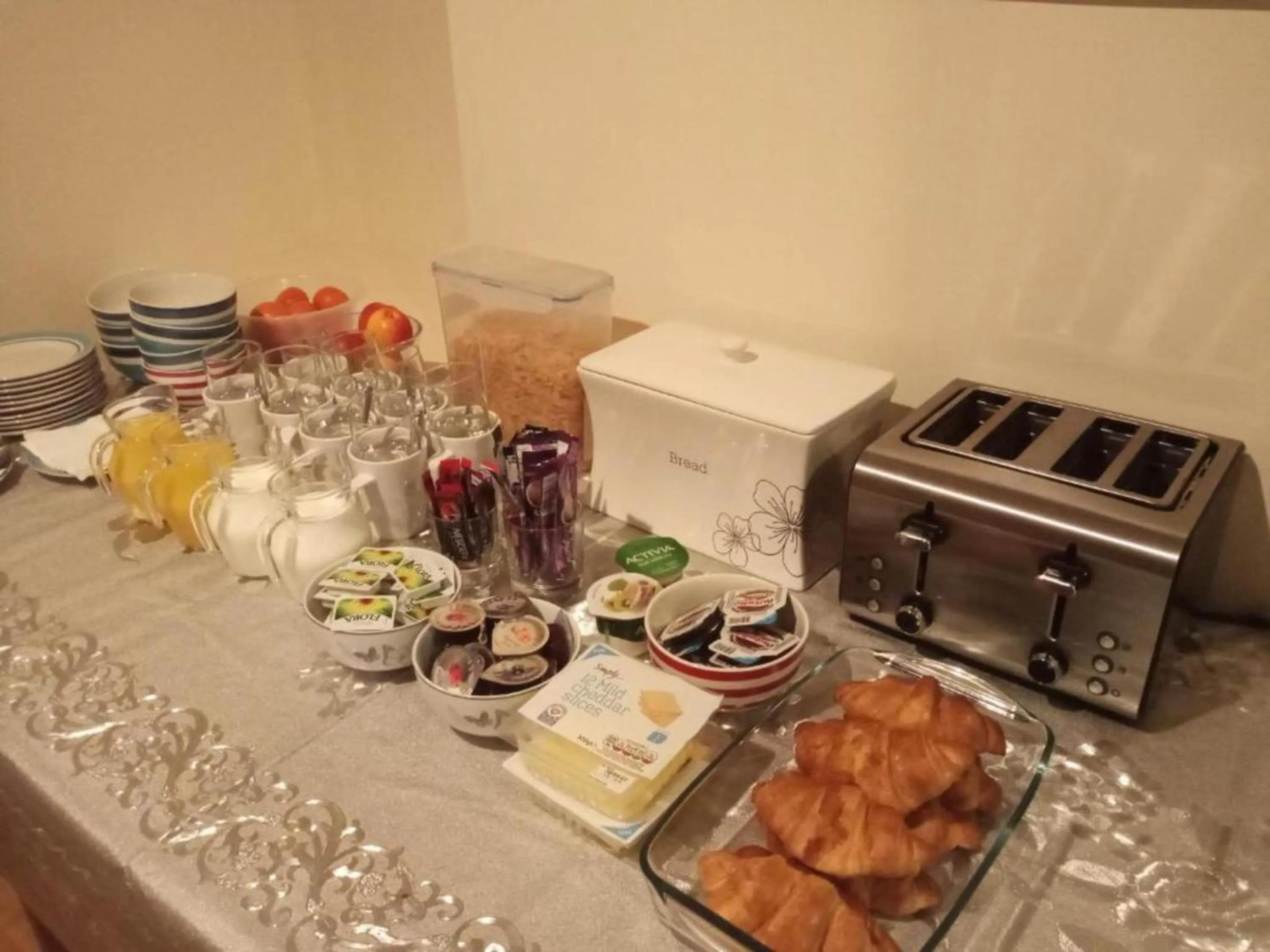 Food and drinks in Ardenlea House Hotel B&b