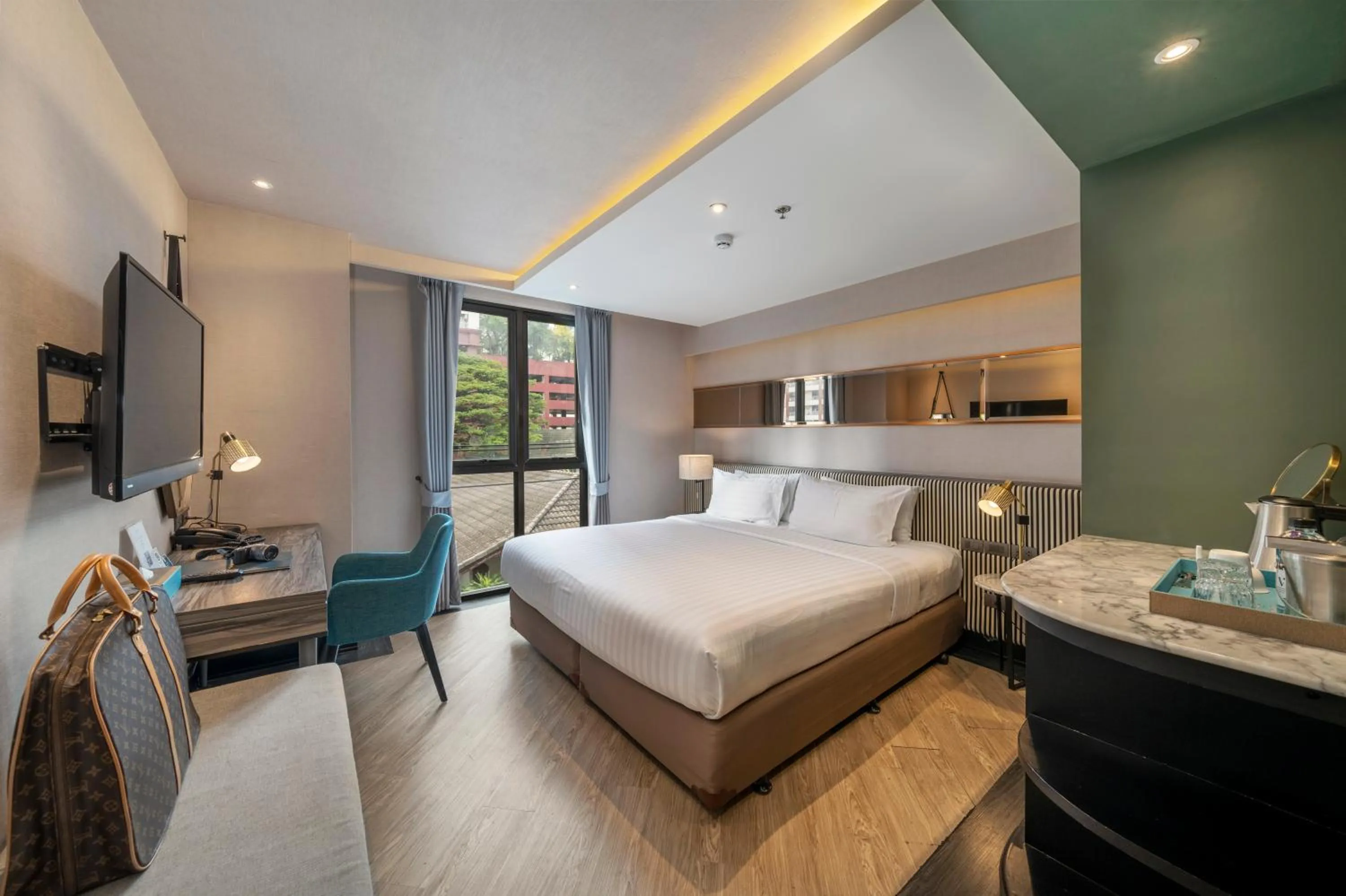 Bedroom, Bed in Vince Hotel Pratunam