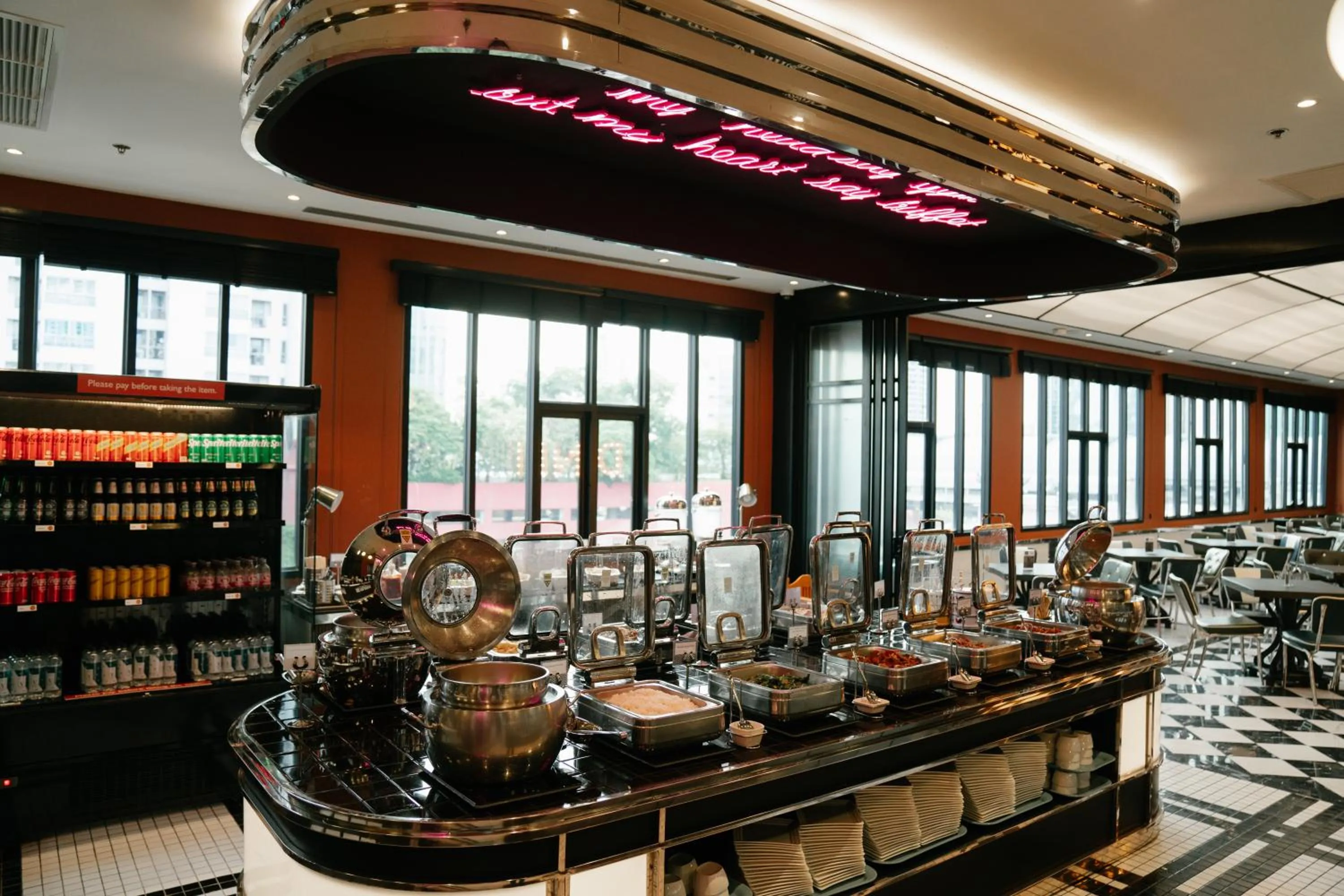 Dinner in Vince Hotel Pratunam