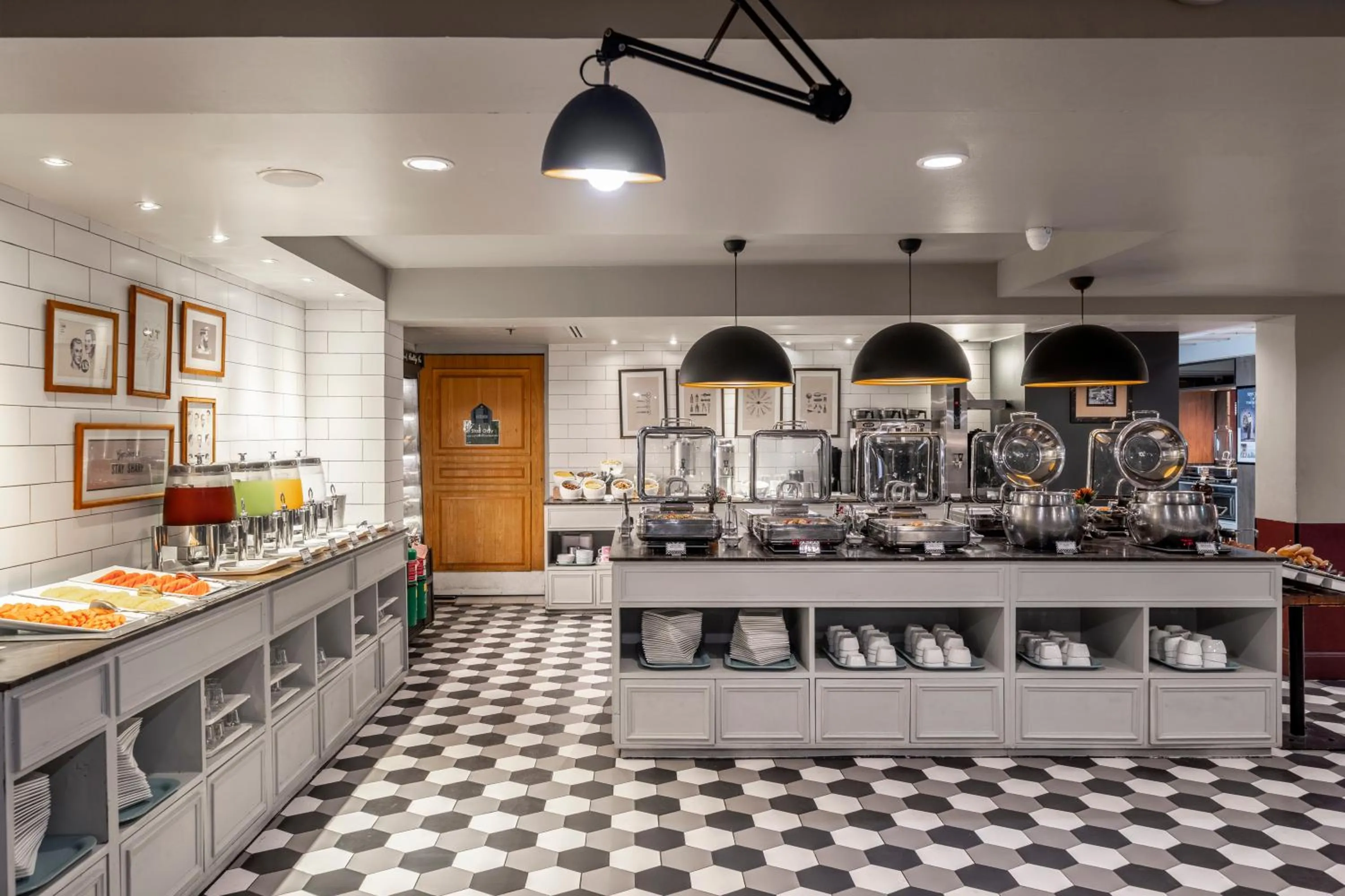 Buffet breakfast in Vince Hotel Pratunam