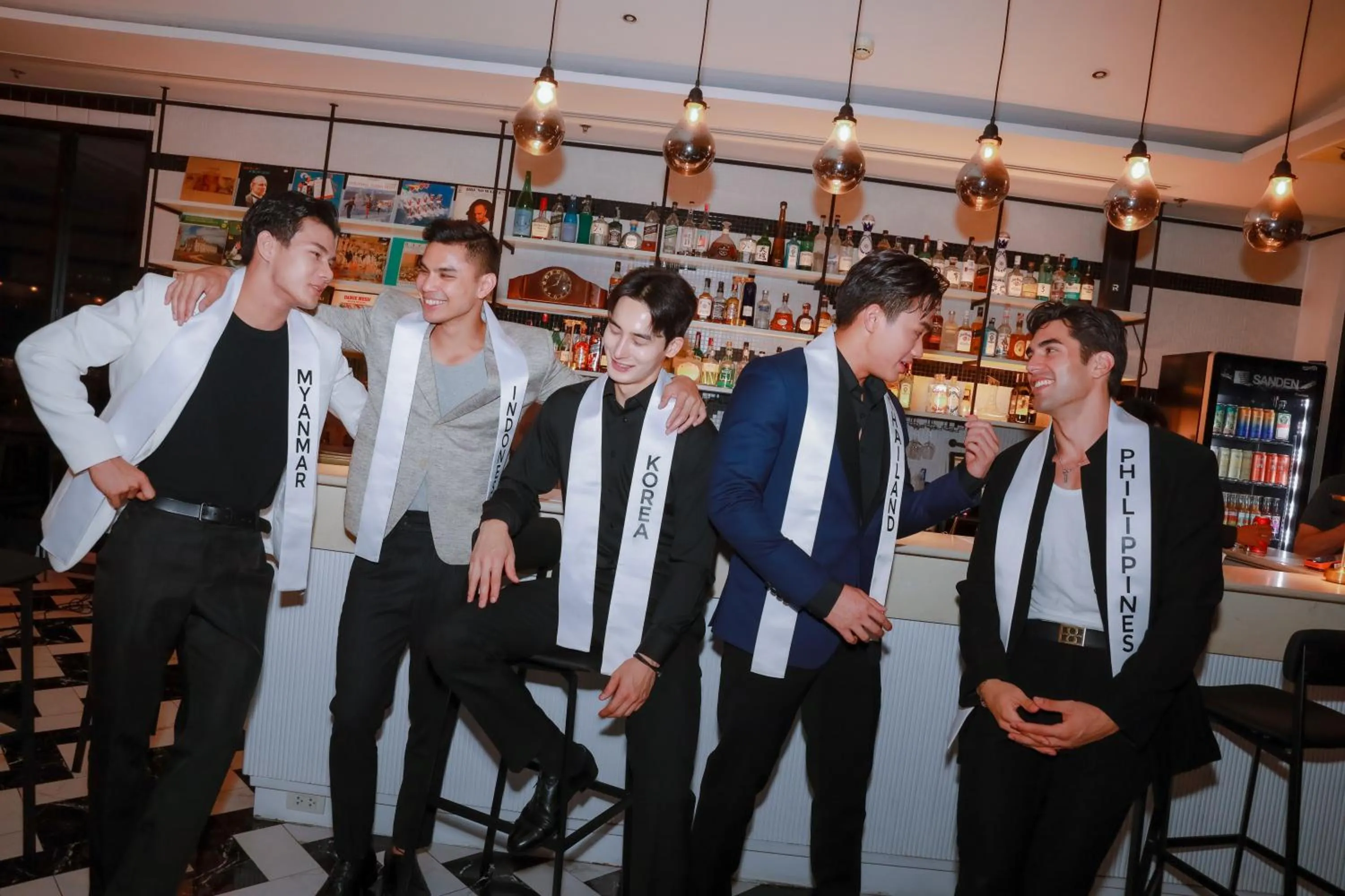 Lounge or bar in Vince Hotel Pratunam