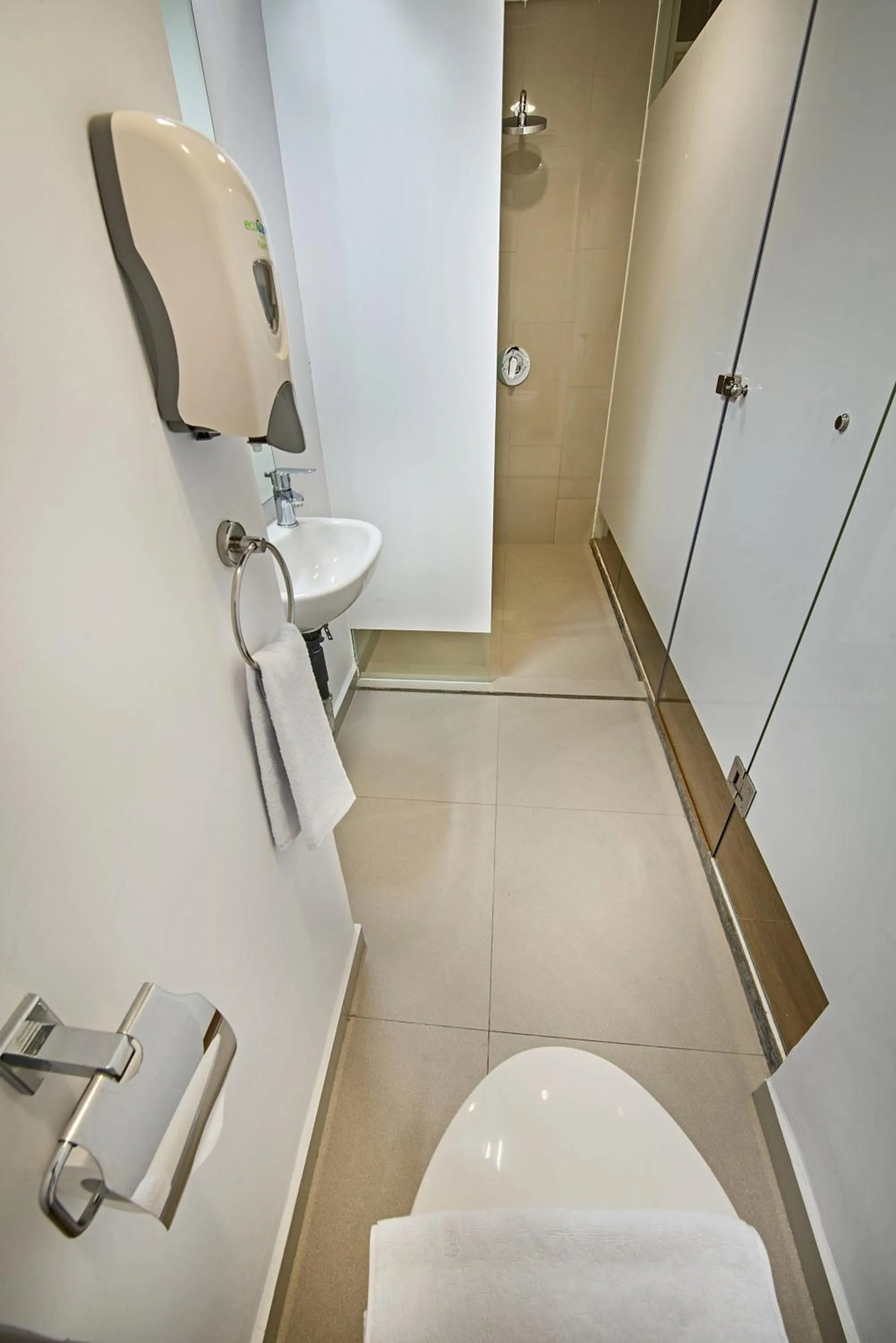 Toilet in Whiz Prime Hotel Pajajaran Bogor