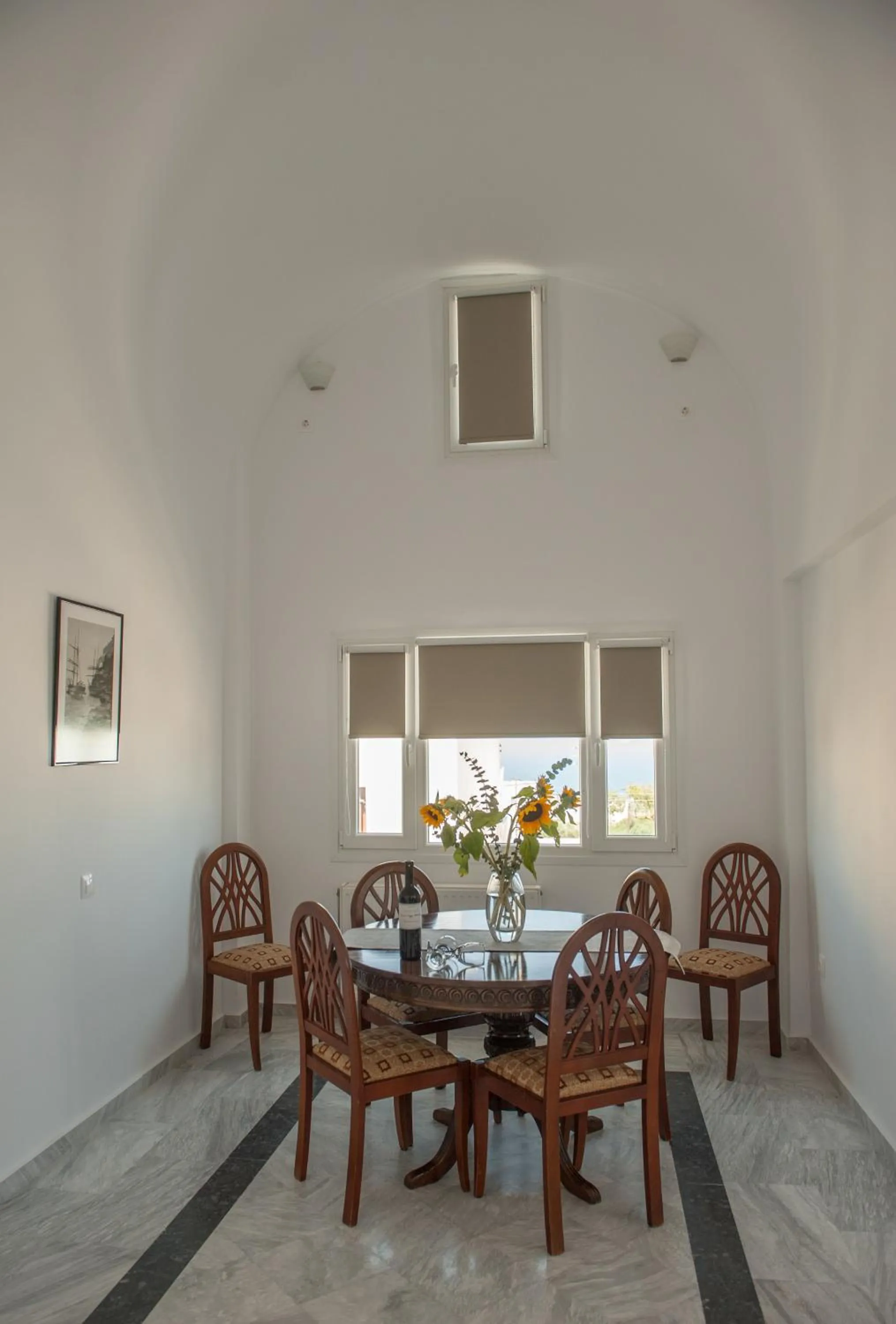 Dining area in Altea Apartments