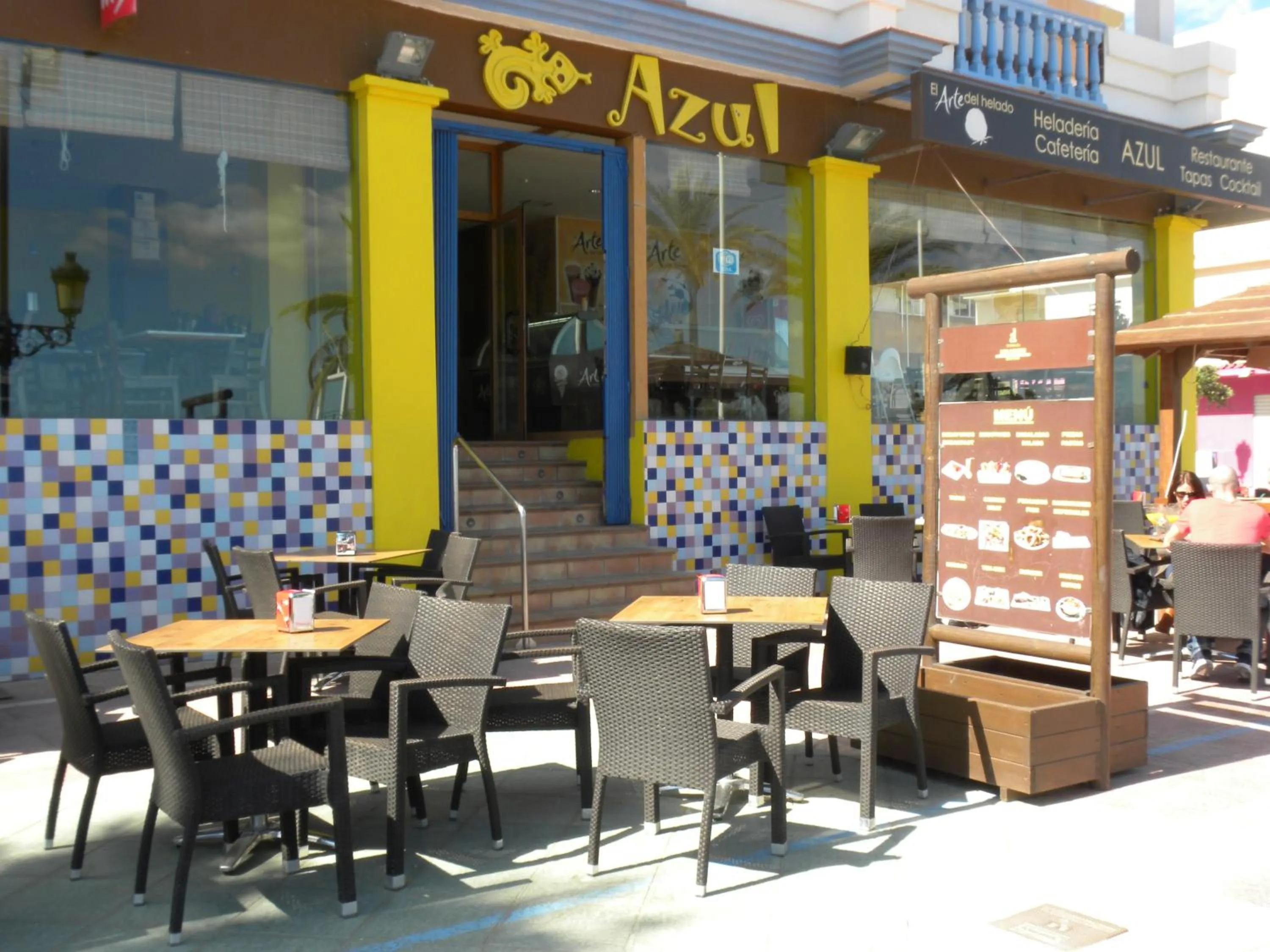 Restaurant/places to eat in Don Agustin