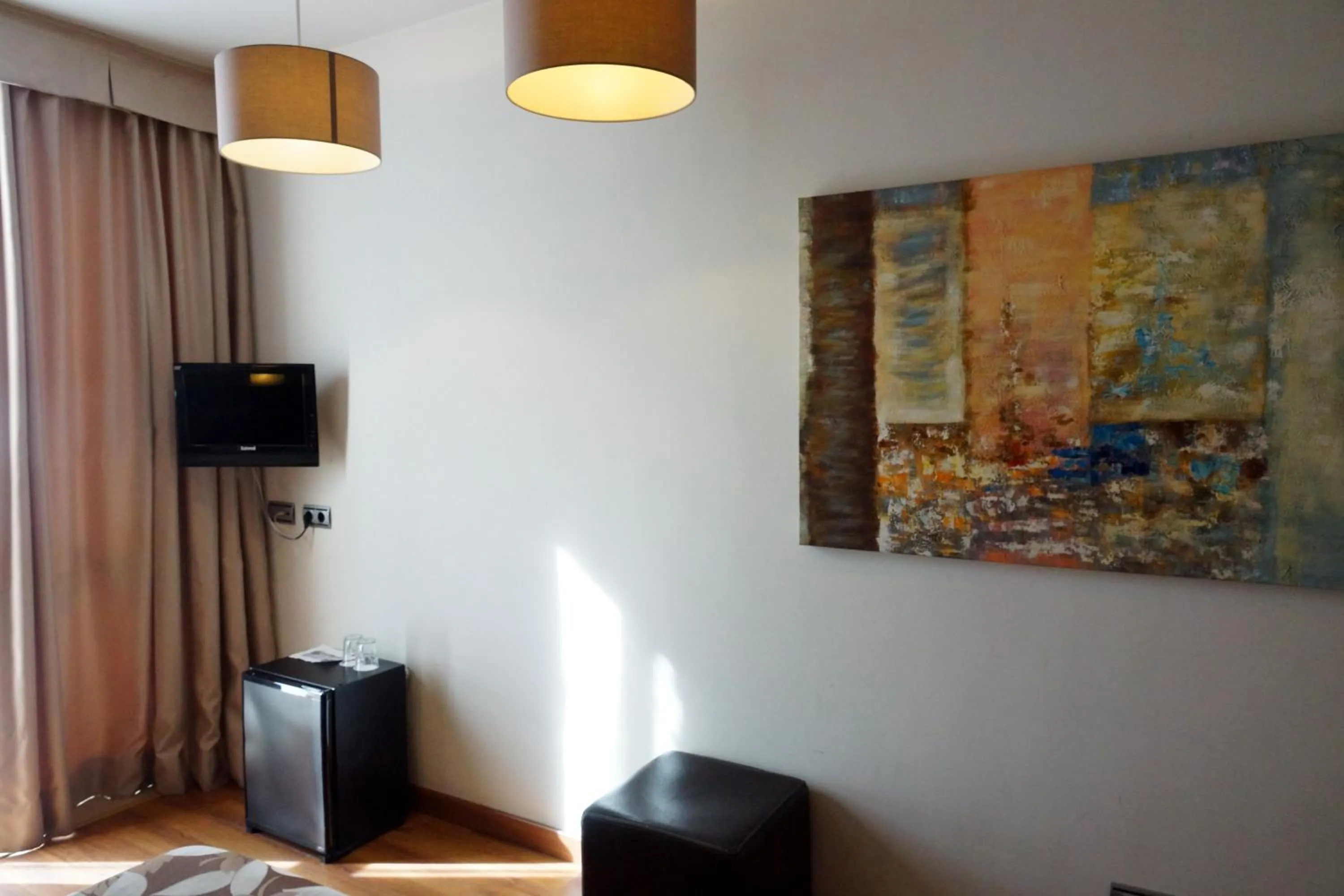 Photo of the whole room in Don Agustin