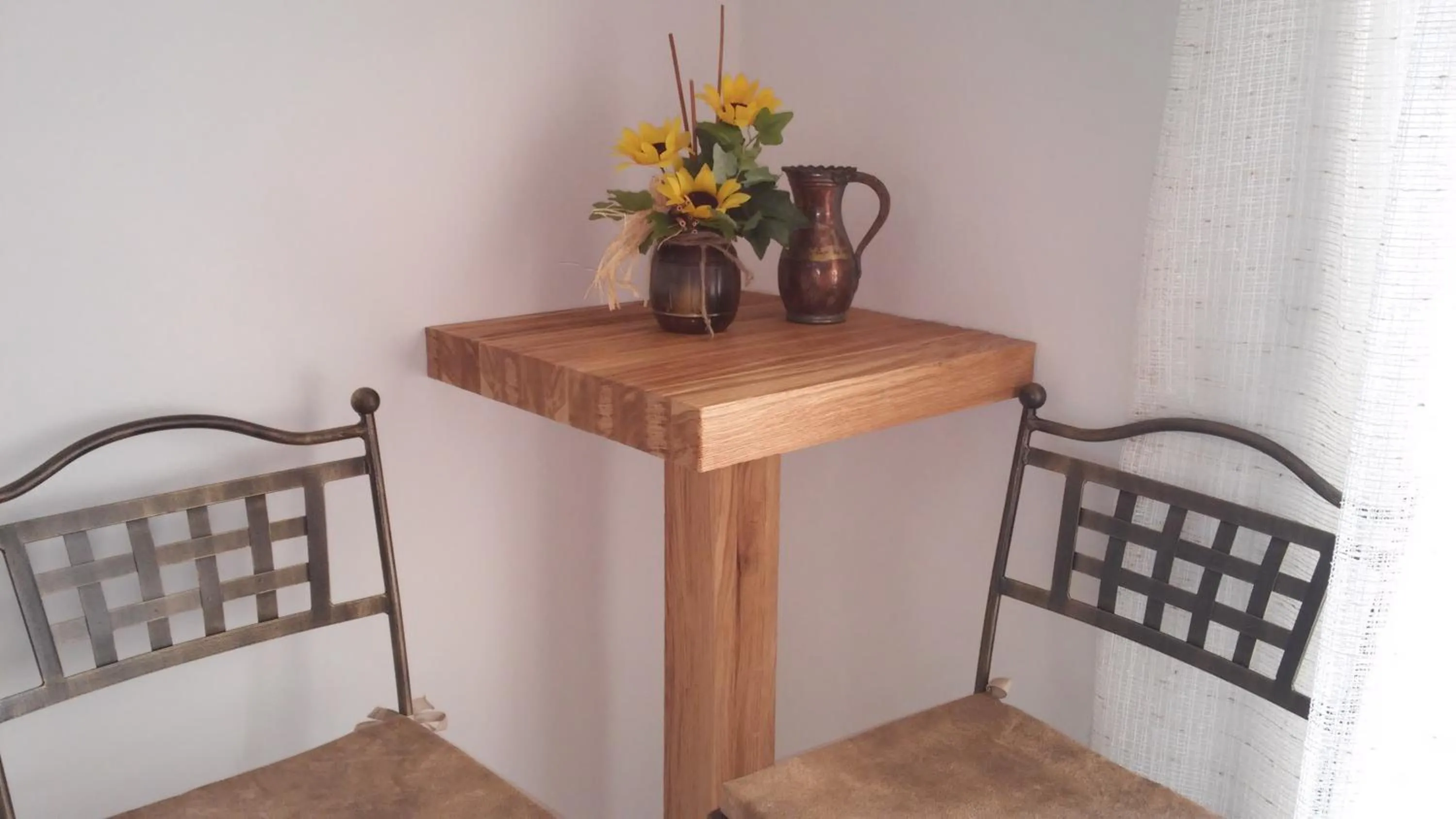 Decorative detail in Zajazd Biskupi