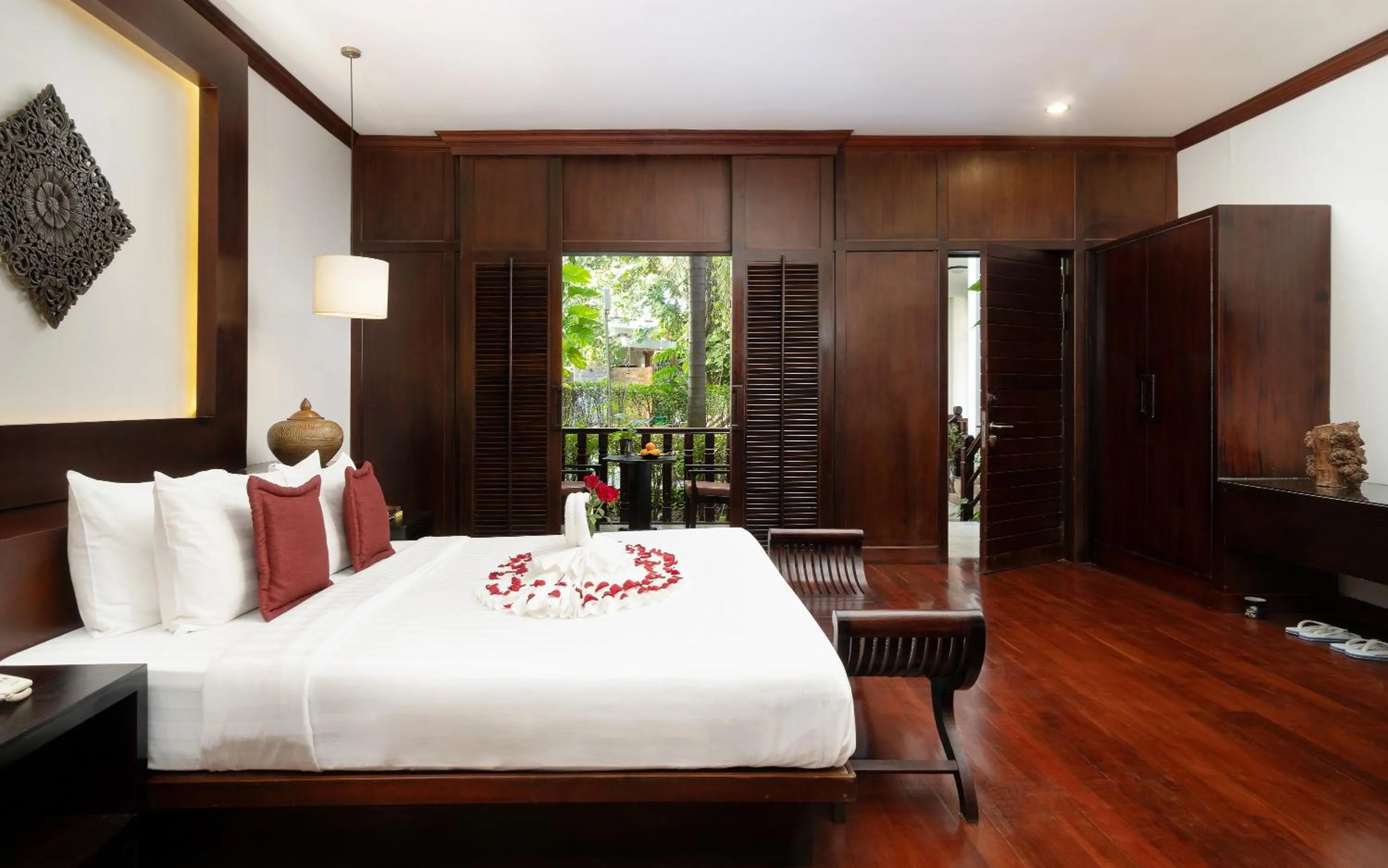 Bed in The Moon Residence & Spa