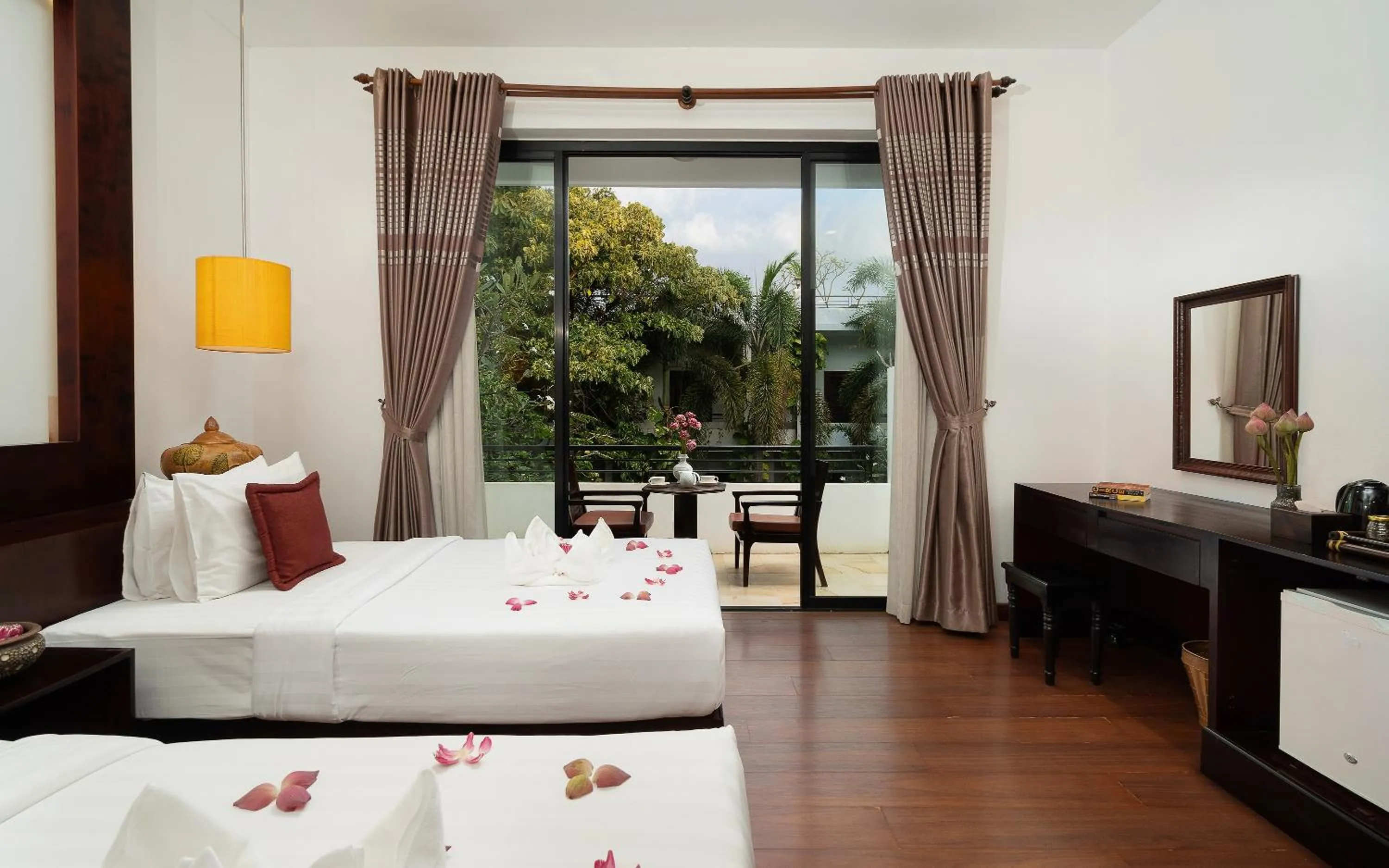 Bed in The Moon Residence & Spa