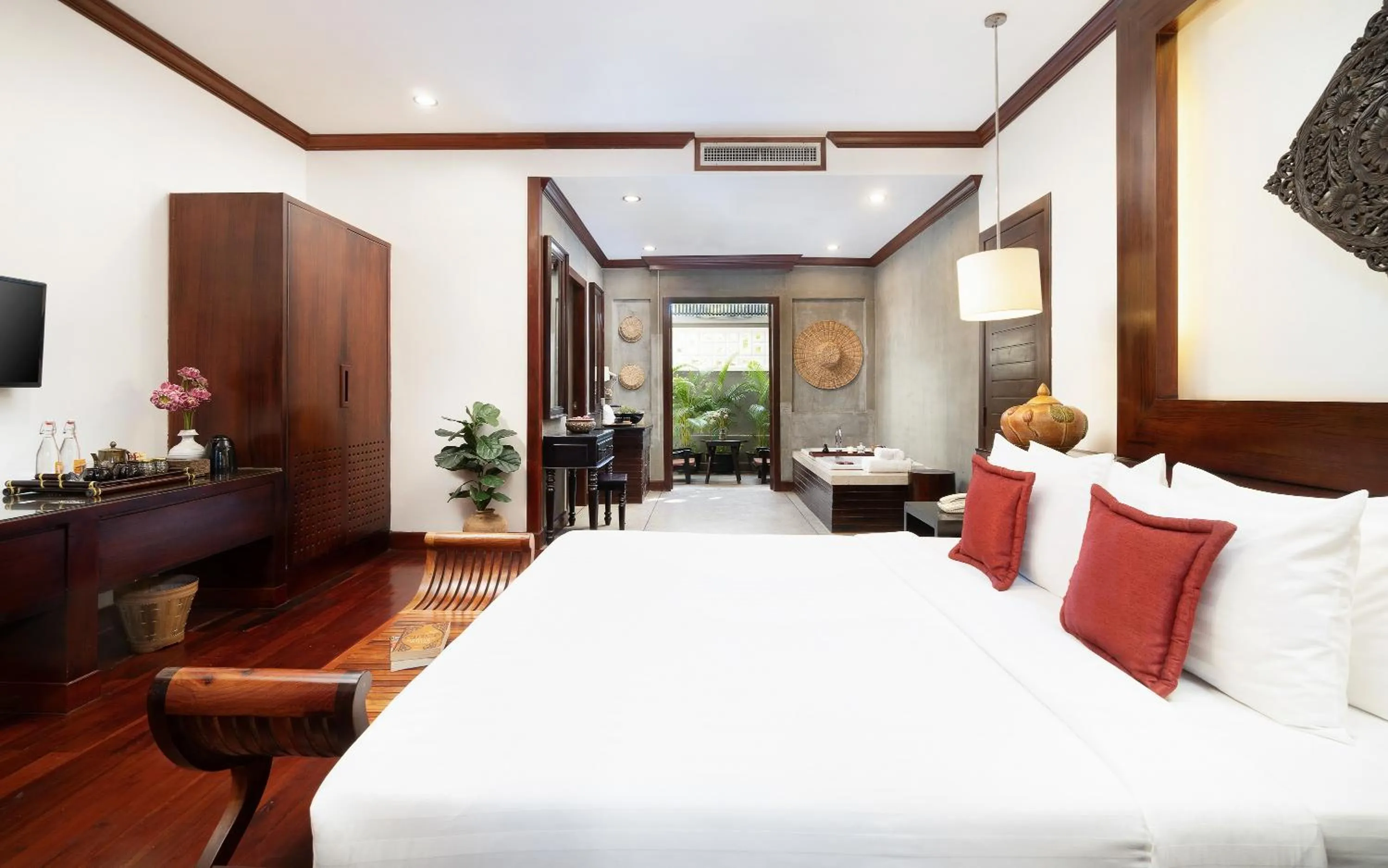 Bed in The Moon Residence & Spa