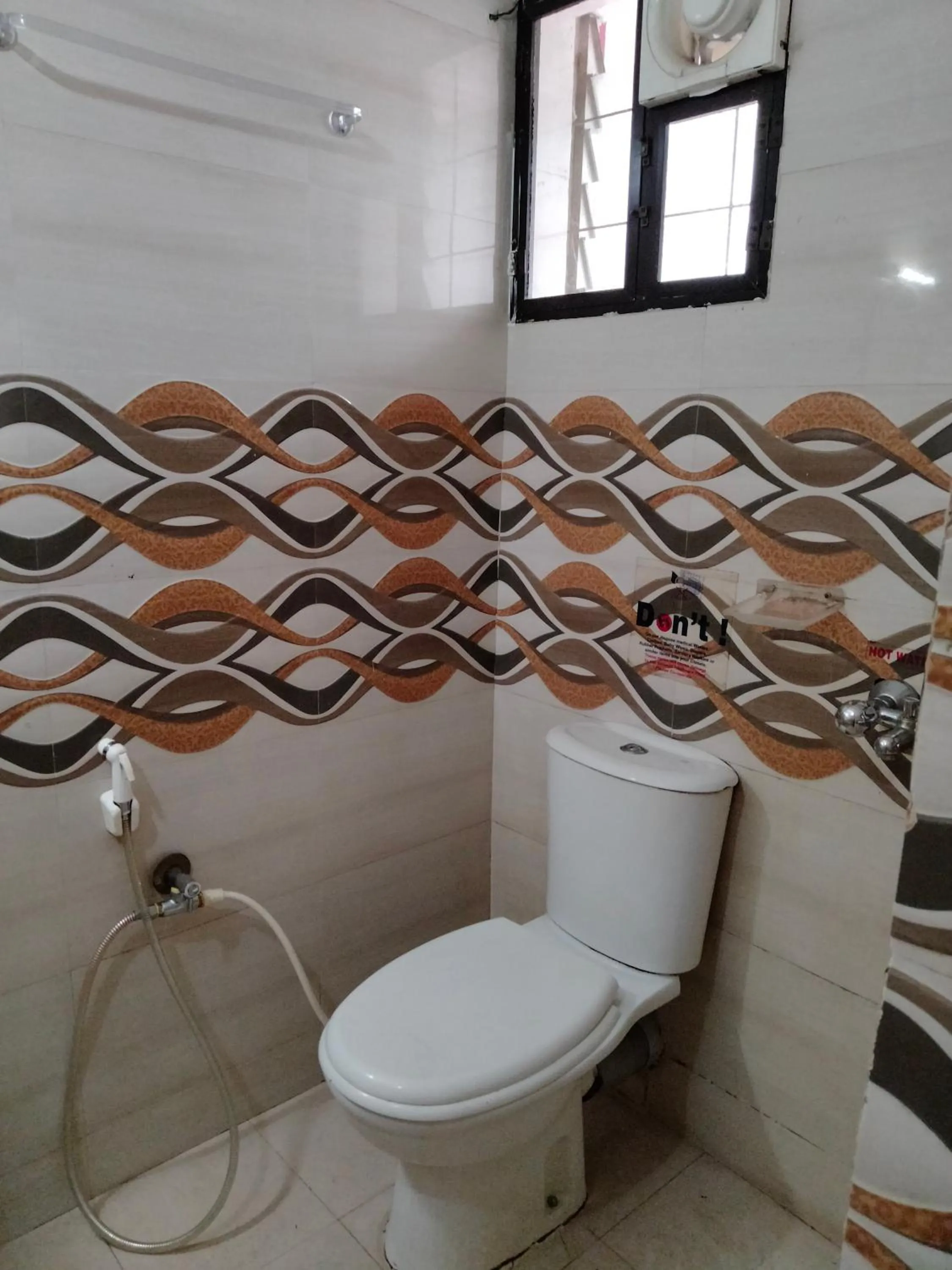 Toilet in Hotel Silver Sand