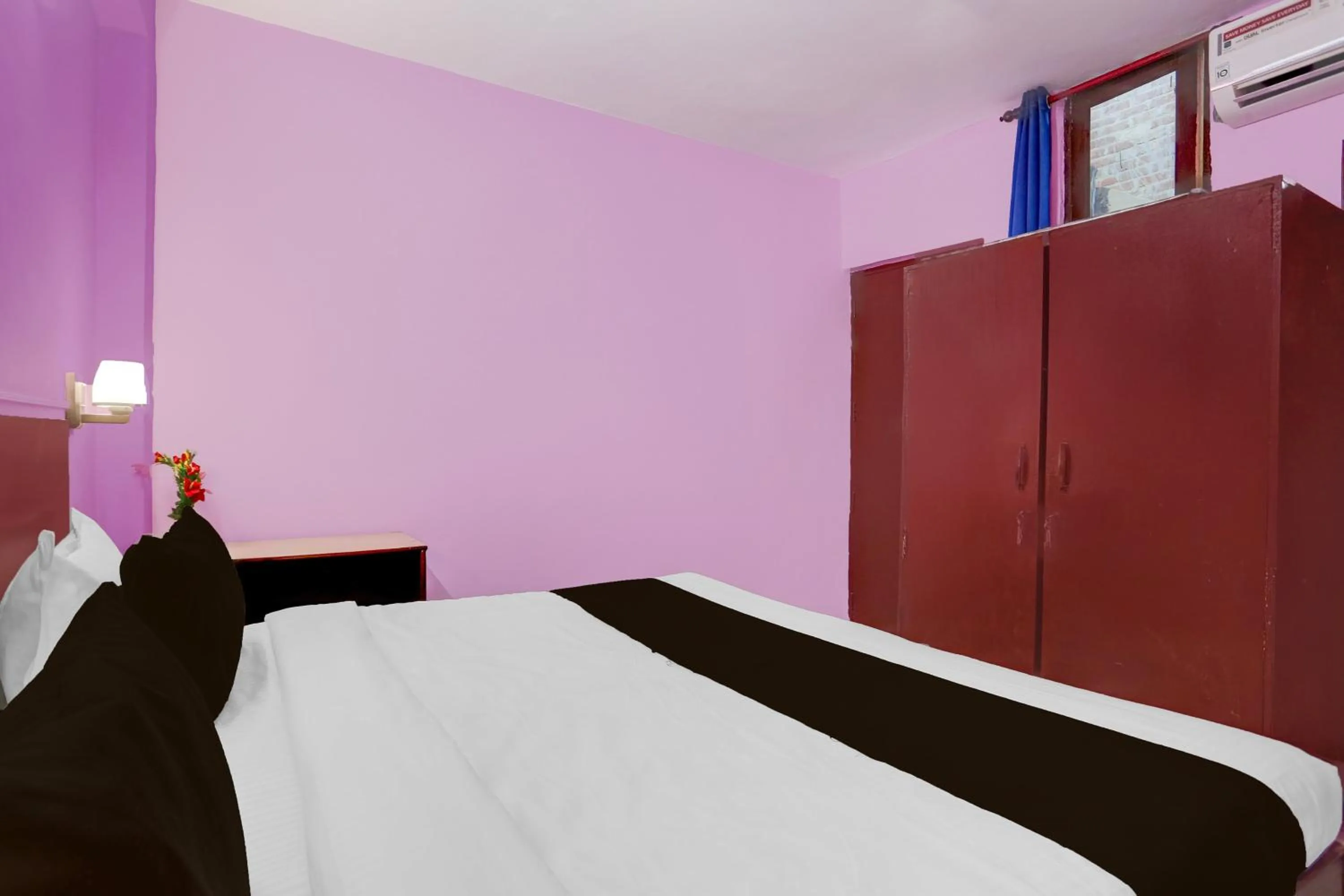 Bedroom, Bed in Super Hotel O Green Park Residency 2