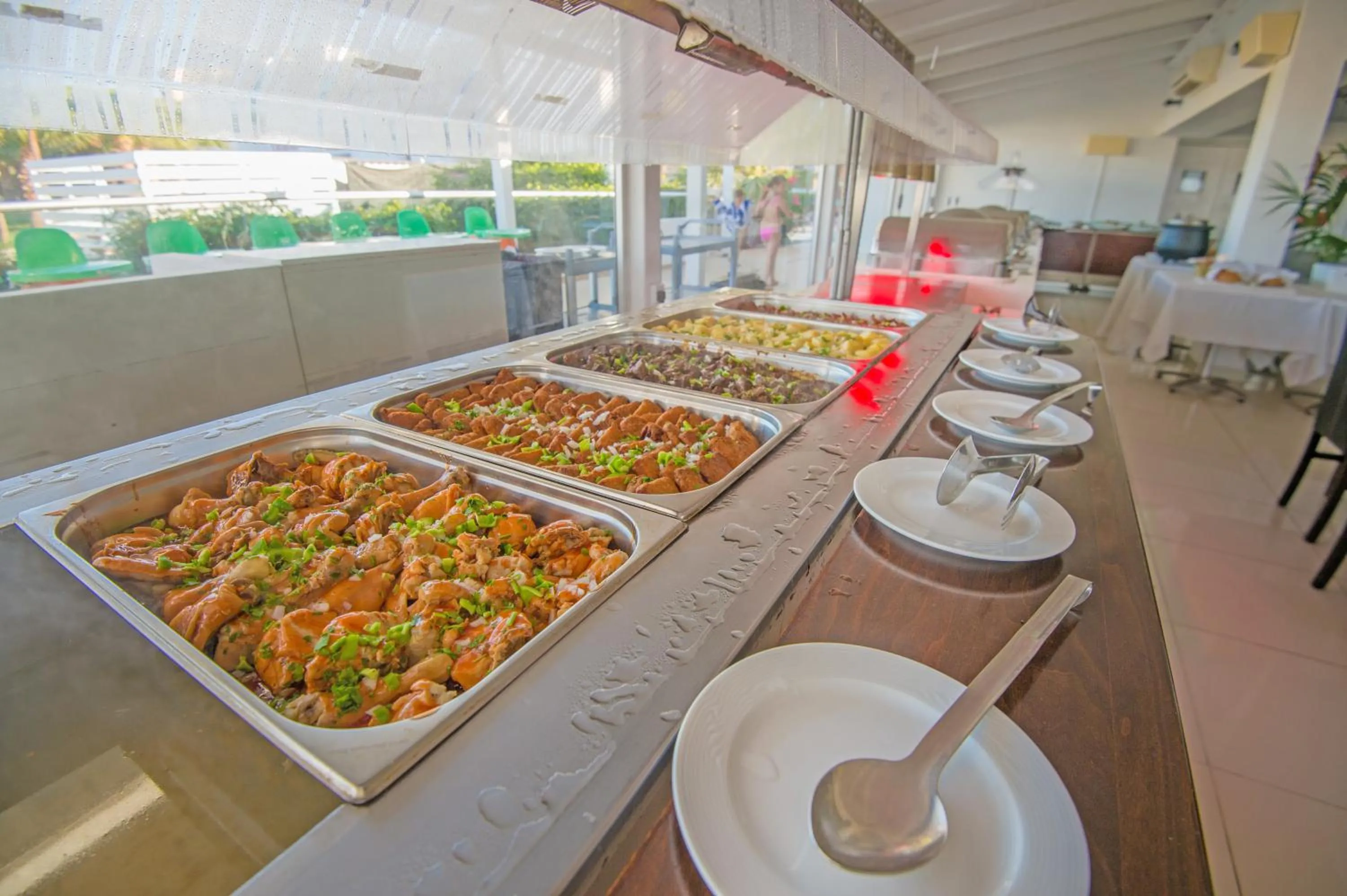 Marlita Beach Hotel Apartments