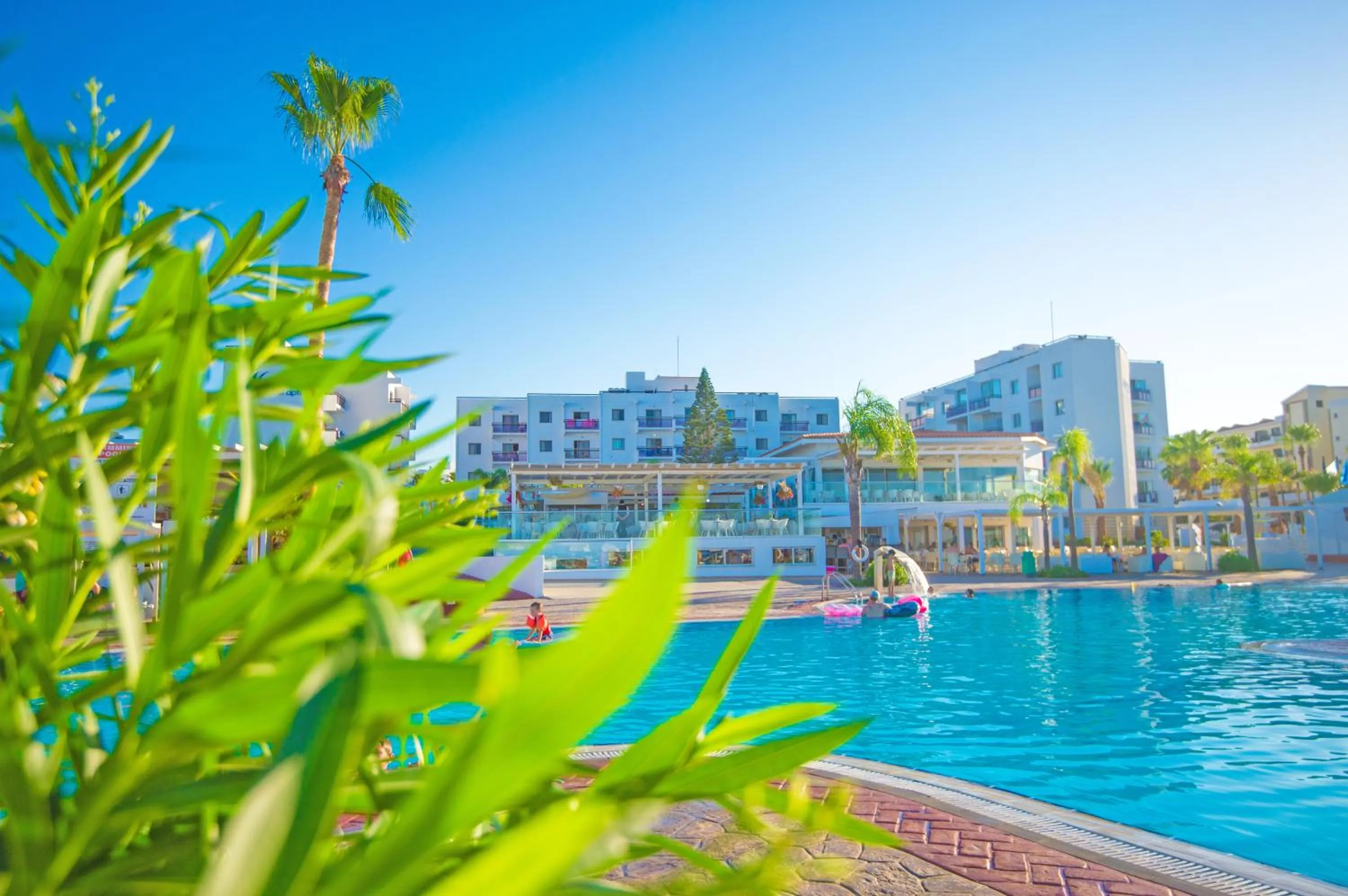 Marlita Beach Hotel Apartments