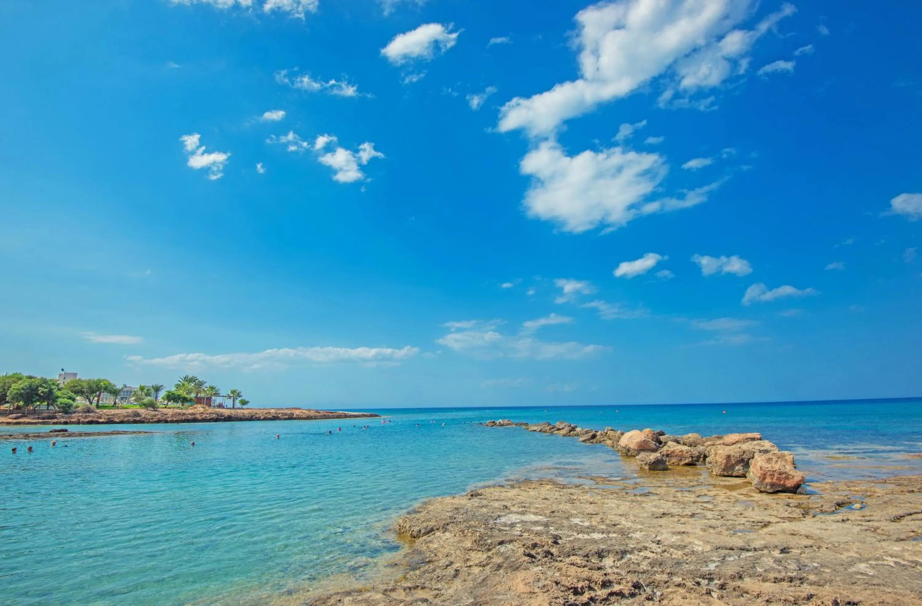 Marlita Beach Hotel Apartments