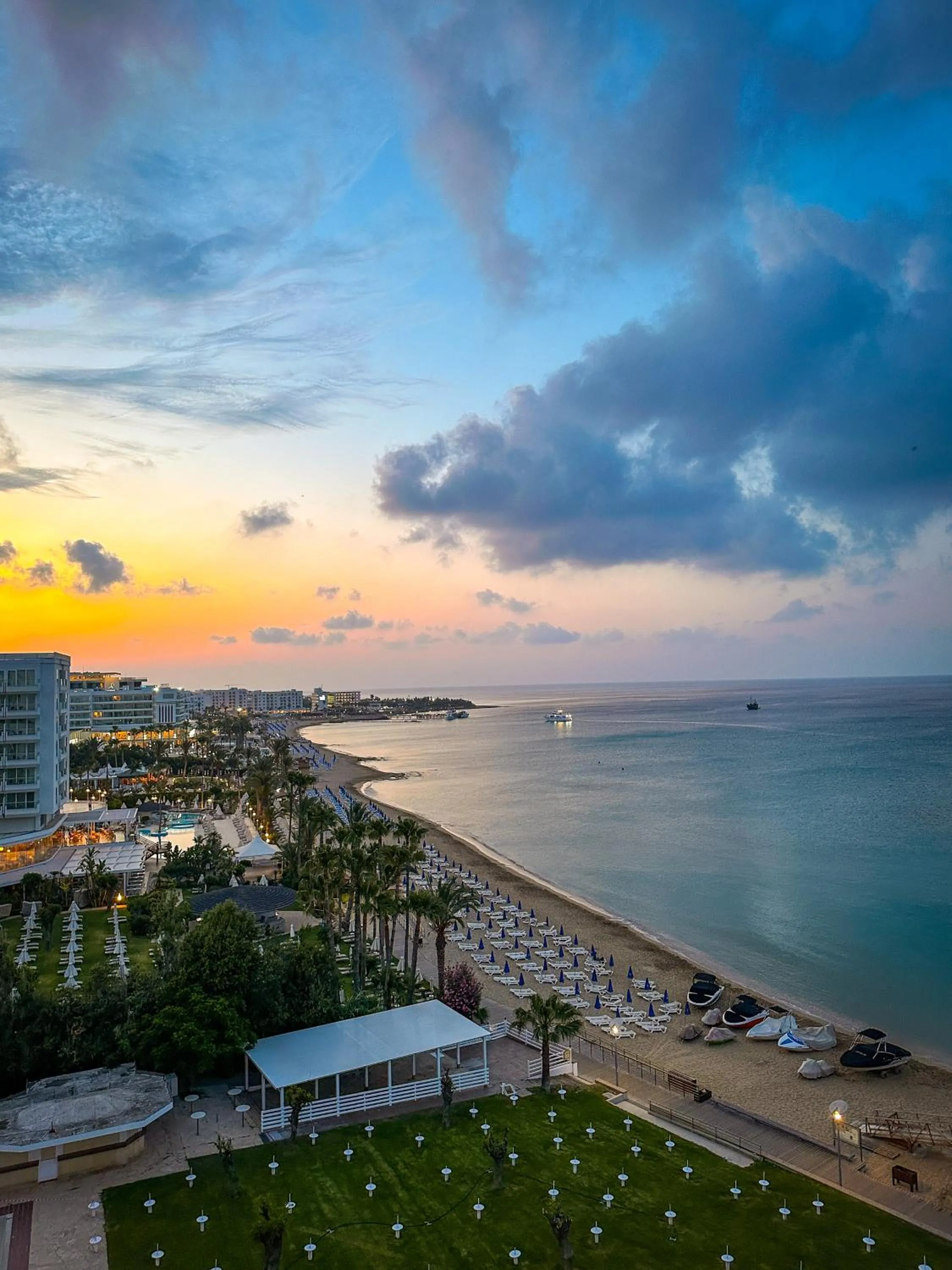 Silver Sands Beach Hotel