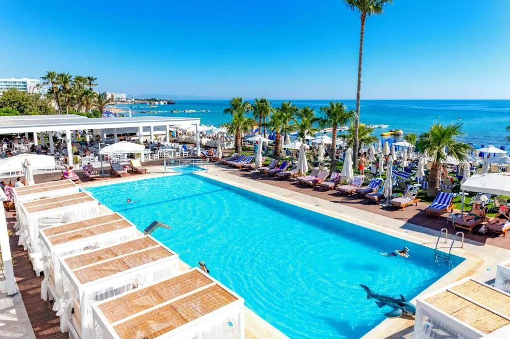 Day in Silver Sands Beach Hotel