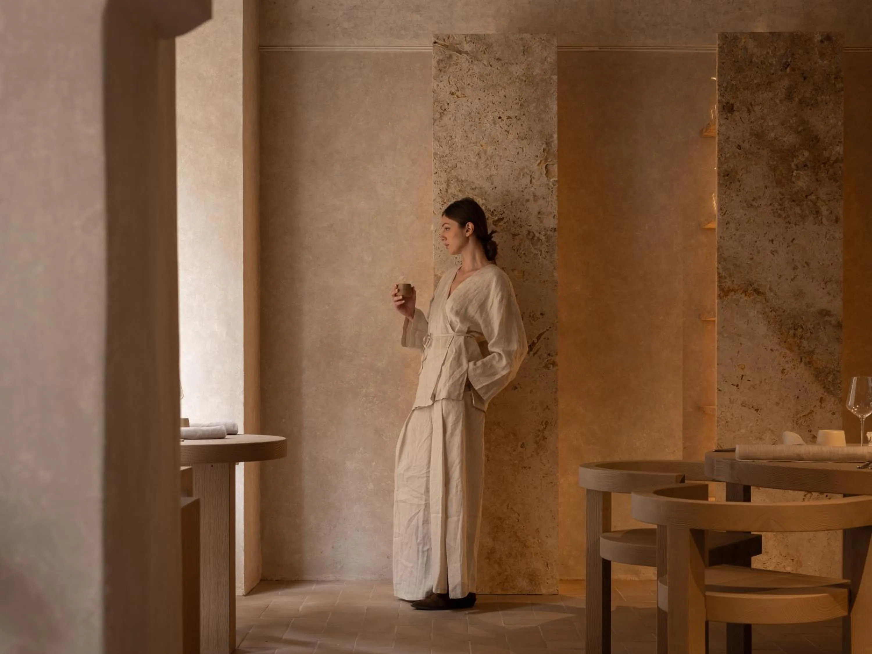 Restaurant/places to eat in Nomos Hotel