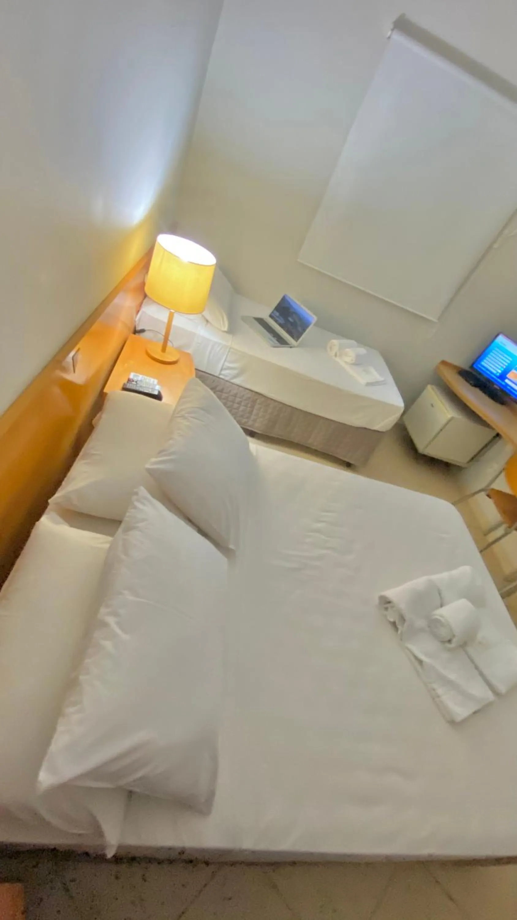 Bedroom, Bed in Hotel Canada