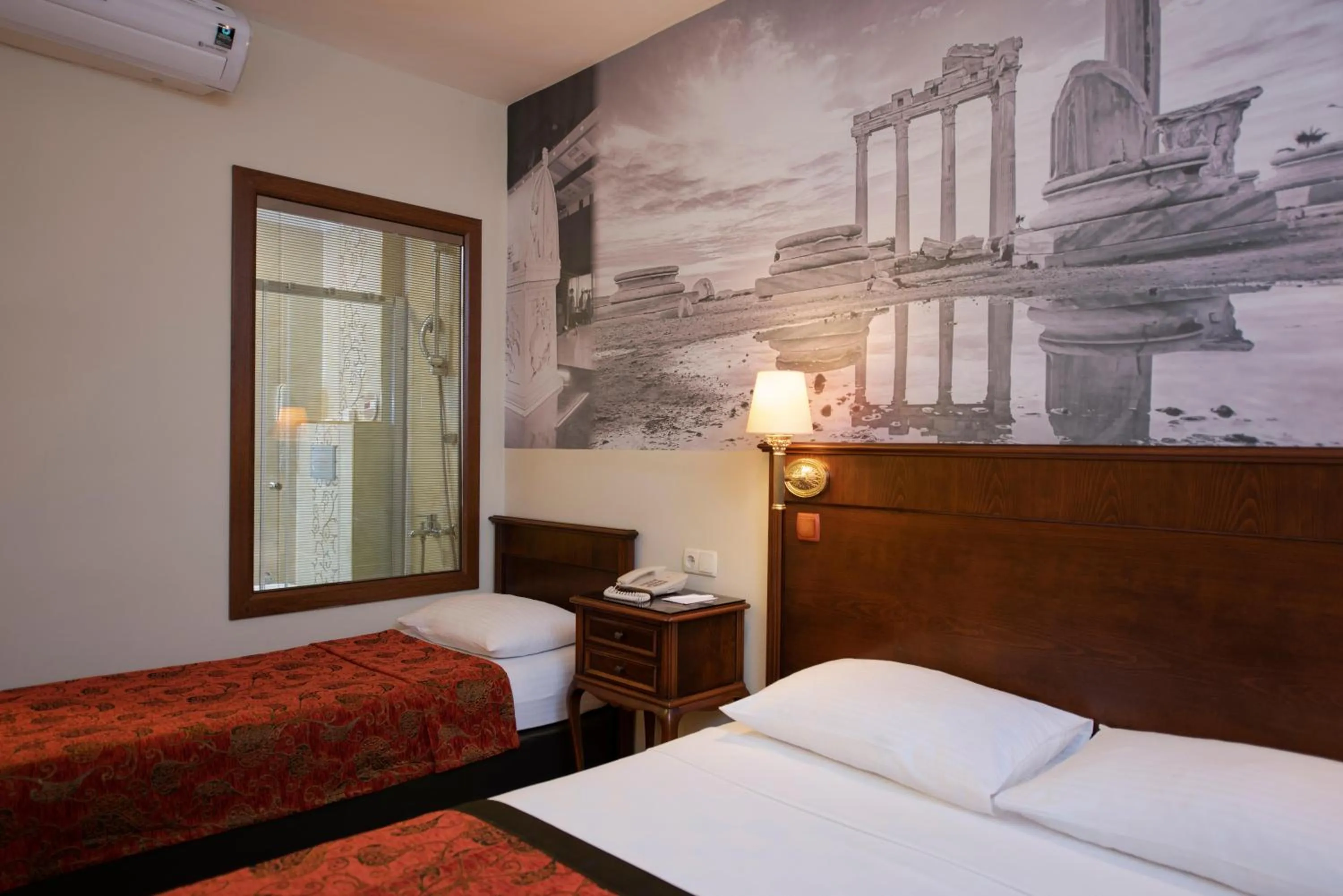 Photo of the whole room, Bed in Antique Roman Palace Museum Hotel - Adults Only Ultra All Inclusive