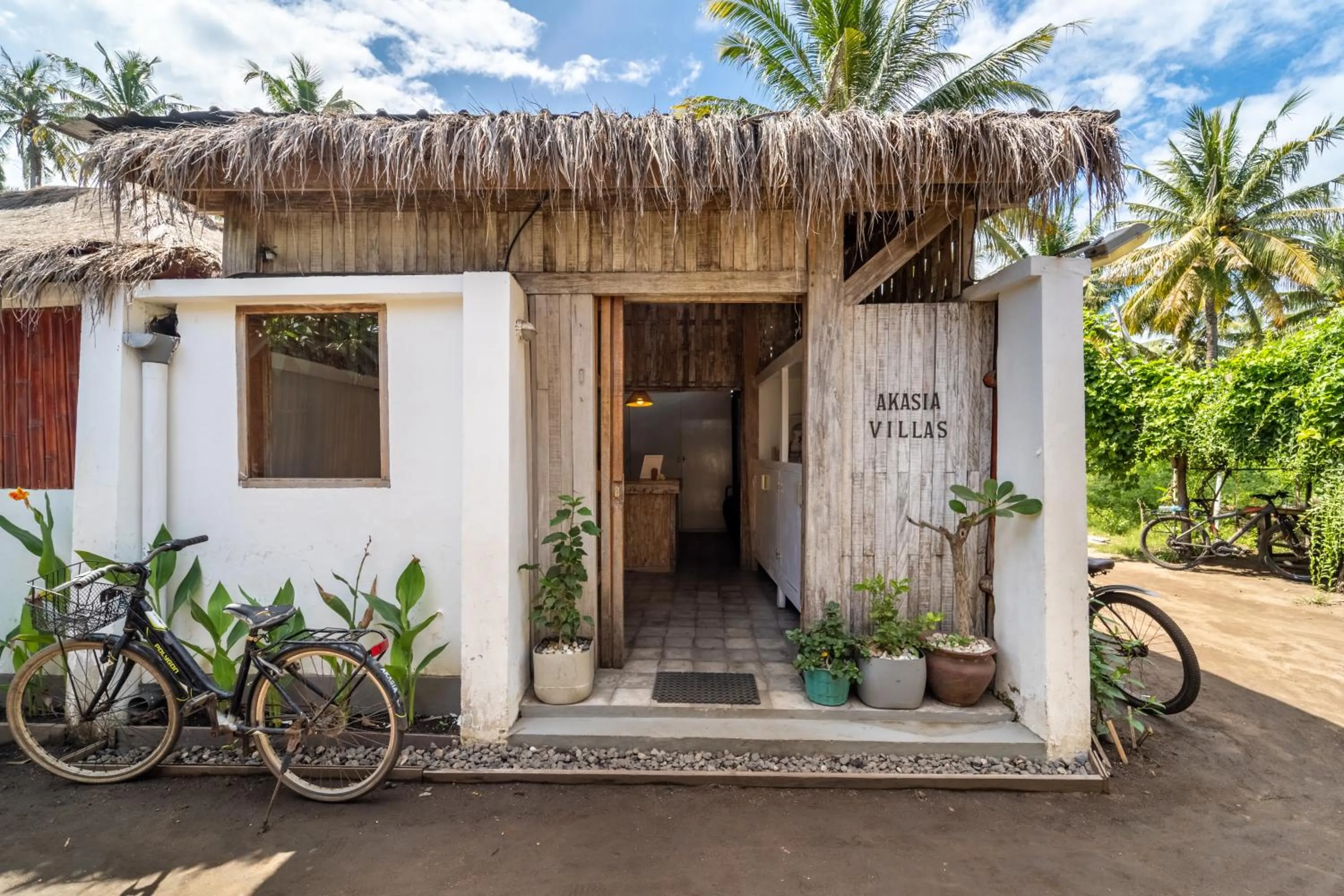 Facade/entrance in Akasia Villas