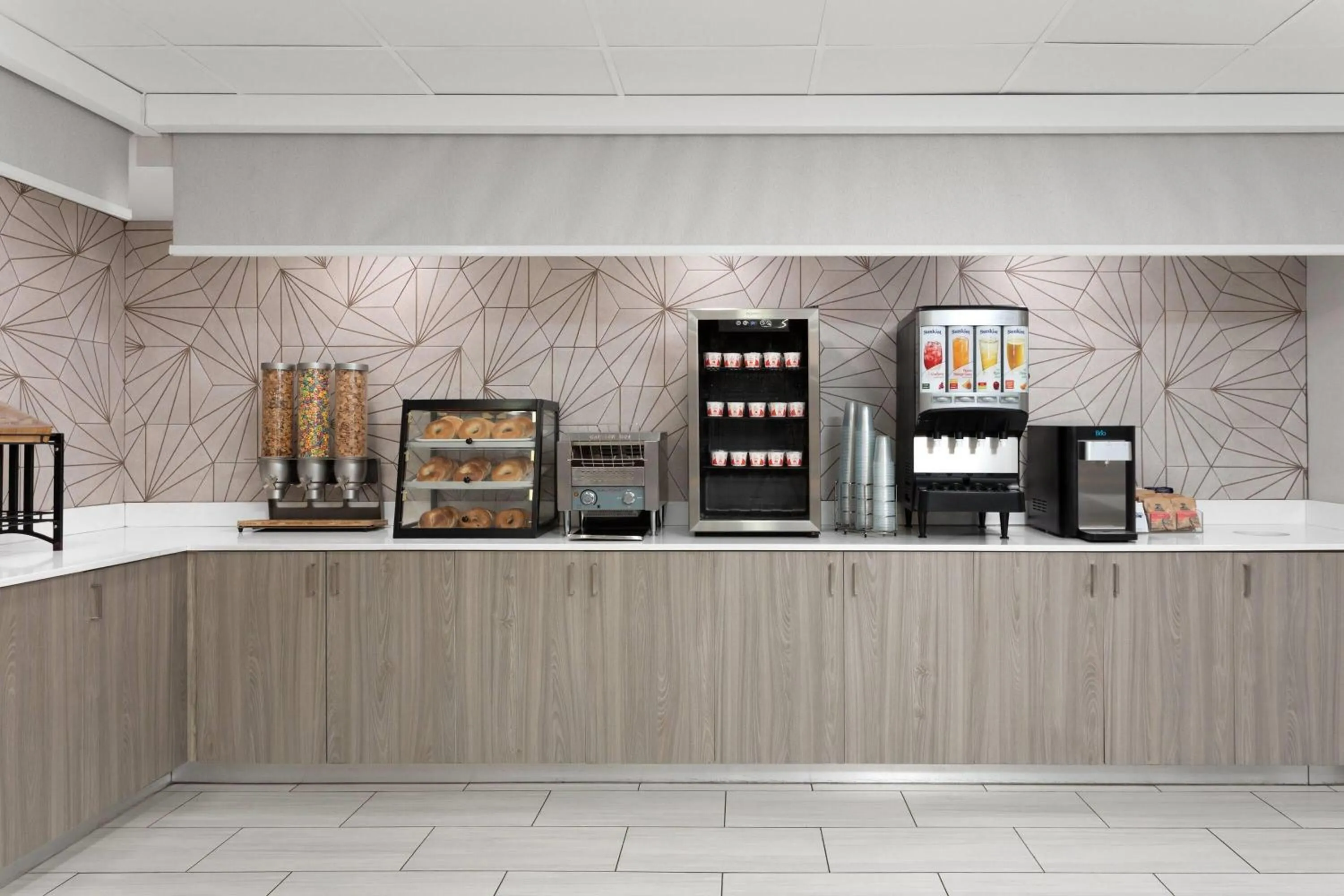 Breakfast in Hawthorn Extended Stay by Wyndham Ft Lauderdale Cypress Crk