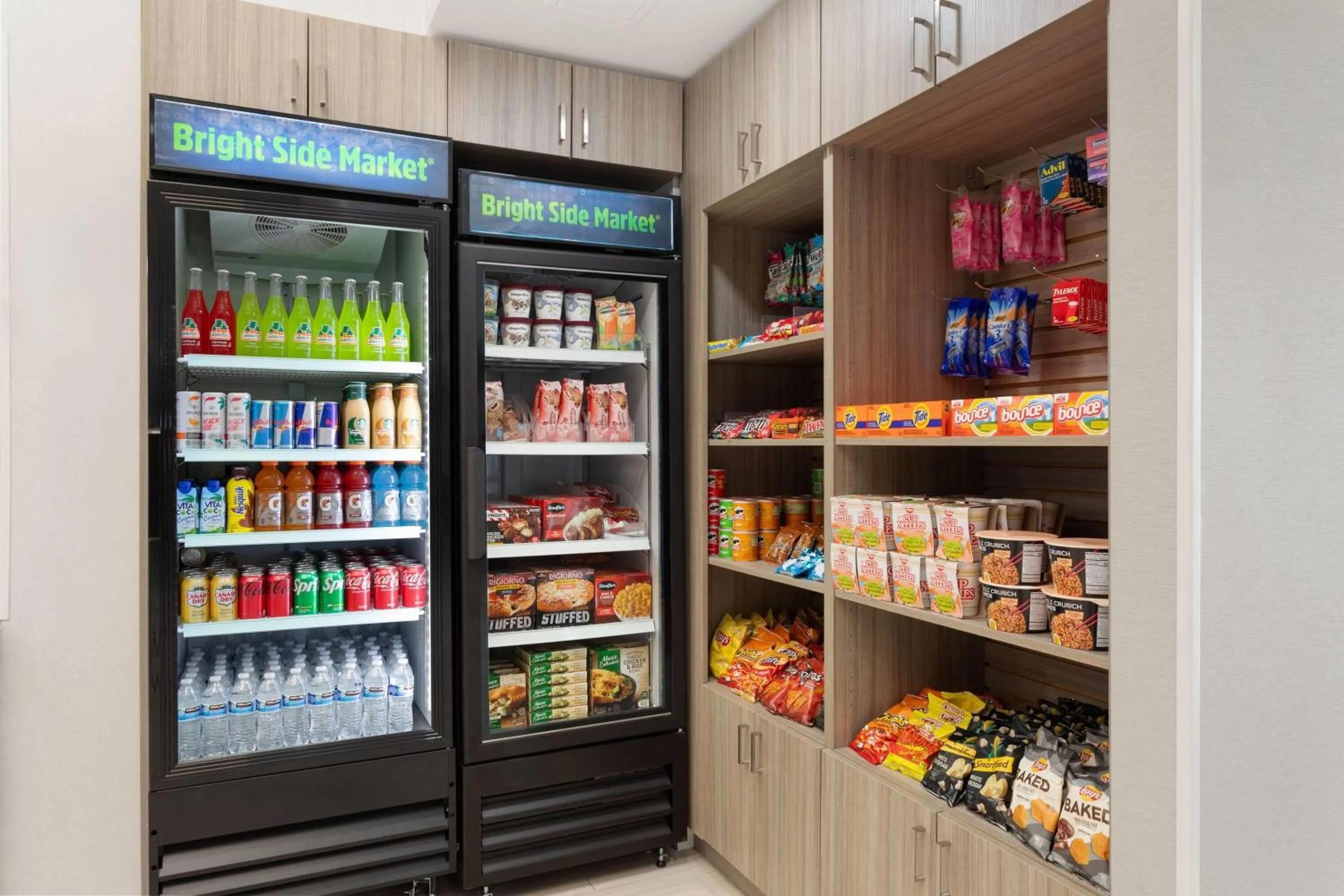 Food and drinks in Hawthorn Extended Stay by Wyndham Ft Lauderdale Cypress Crk