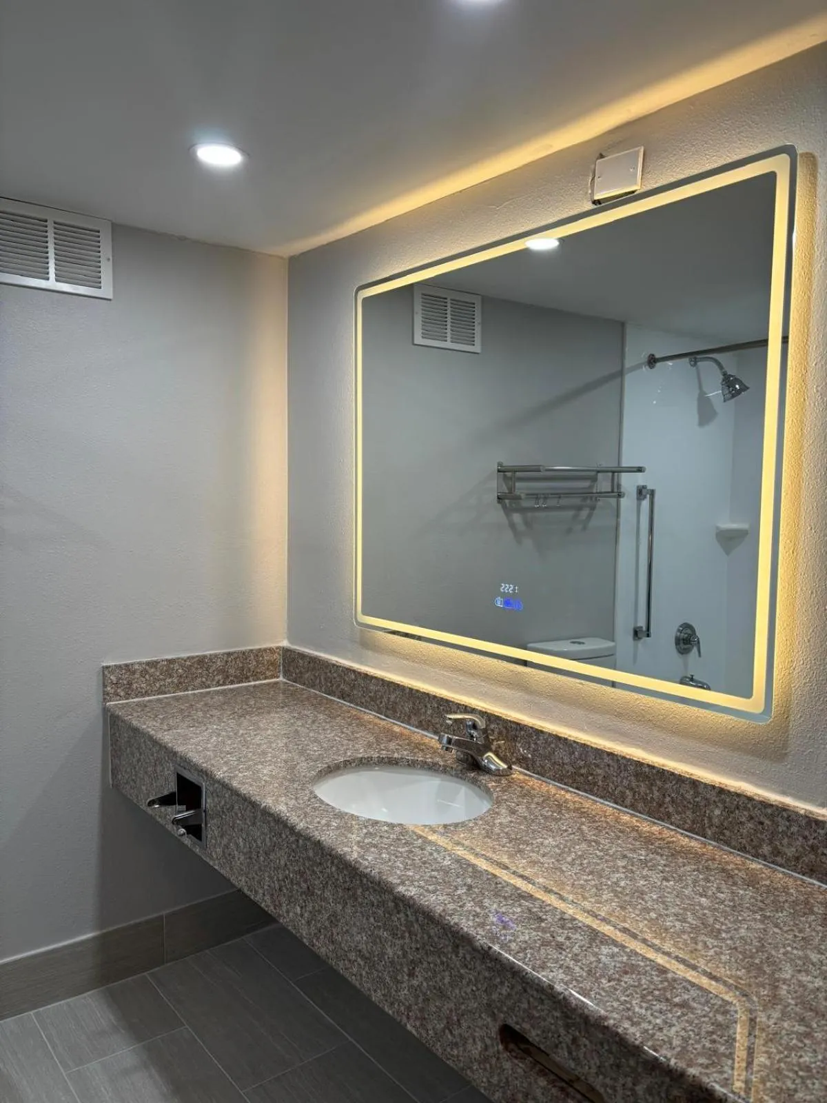 Baymont by Wyndham Williamsburg I-64