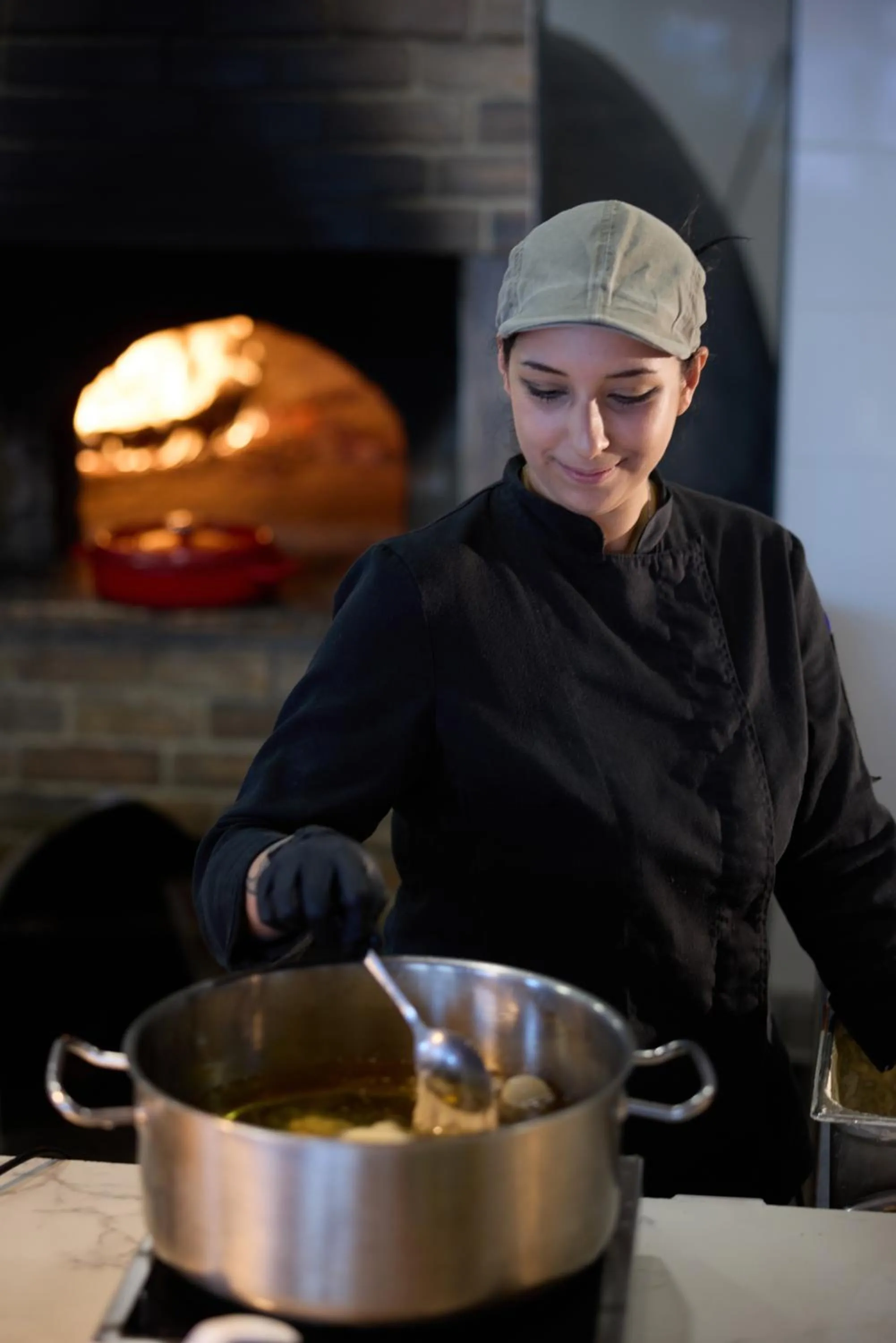 Restaurant/places to eat in Sunrise Hotel