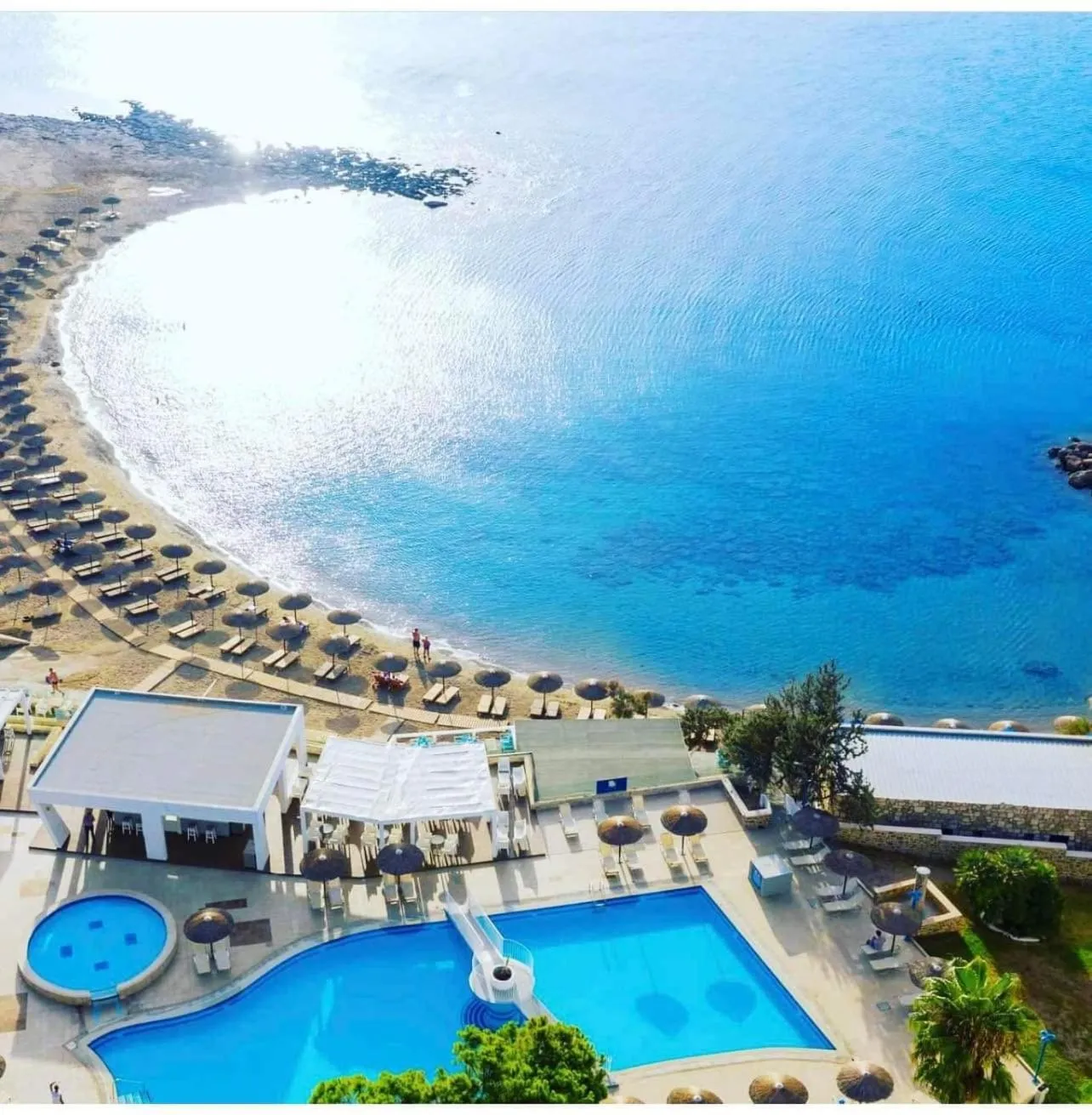 Swimming pool in Sunrise Hotel