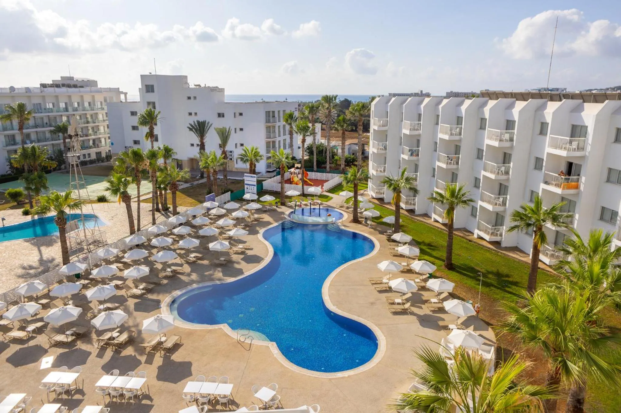 Swimming pool in Papantonia Hotel