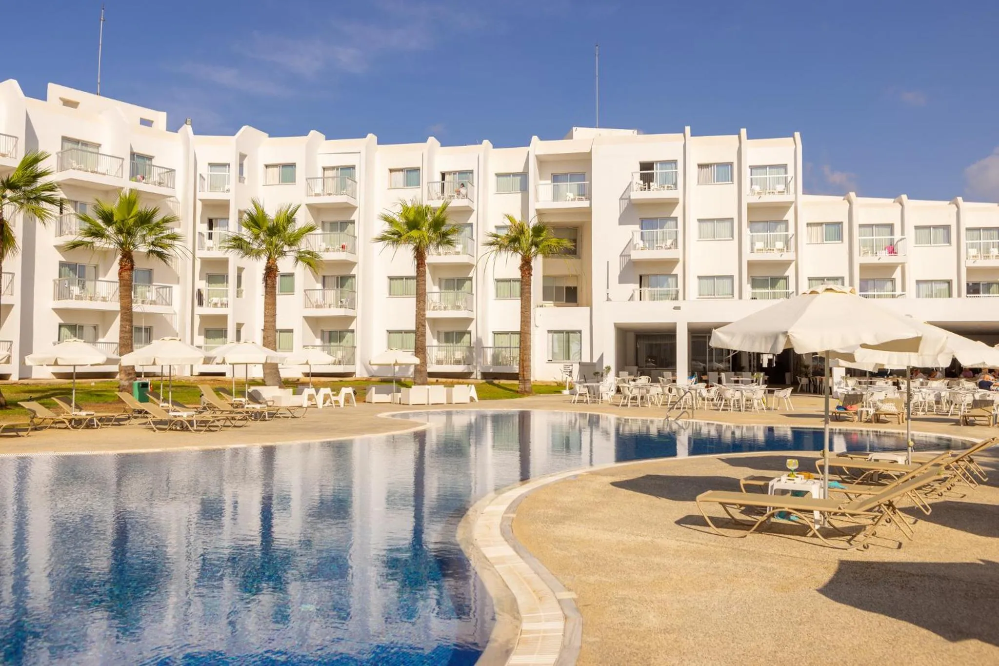 Swimming pool in Papantonia Hotel
