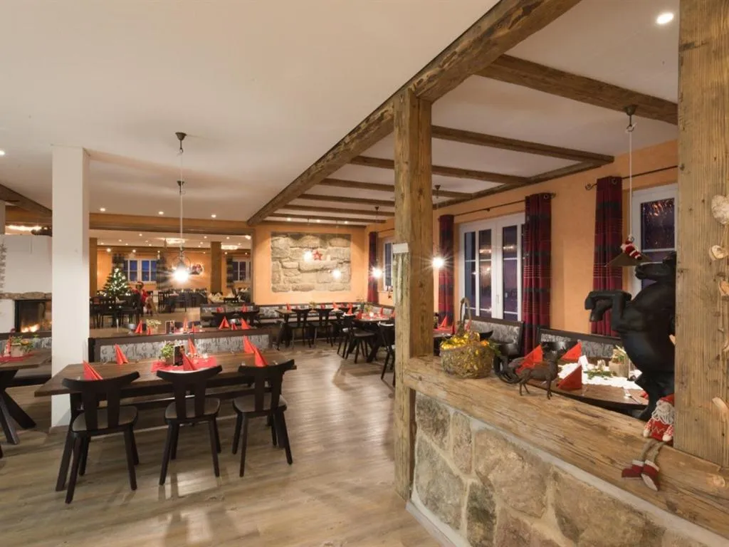 Dining area in Landgasthof Schwarzes Roß