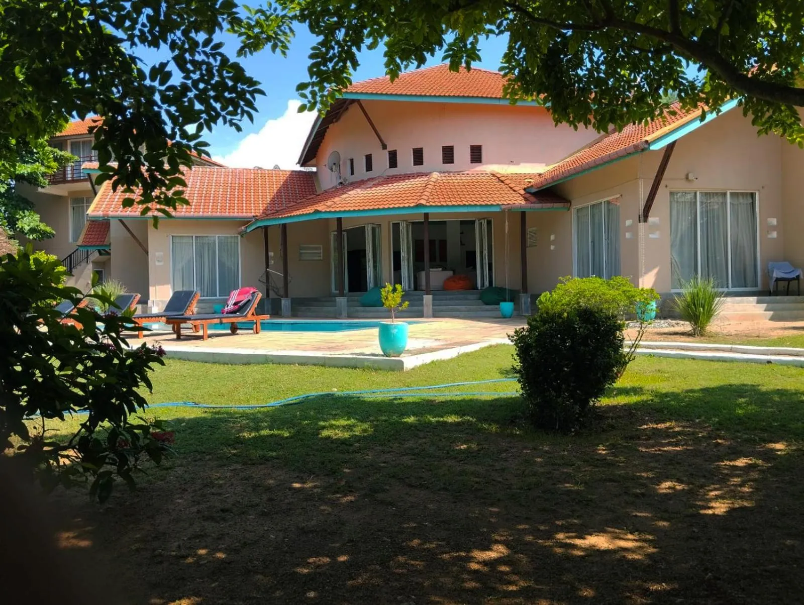 The Beach house by Kay Jay Hotels