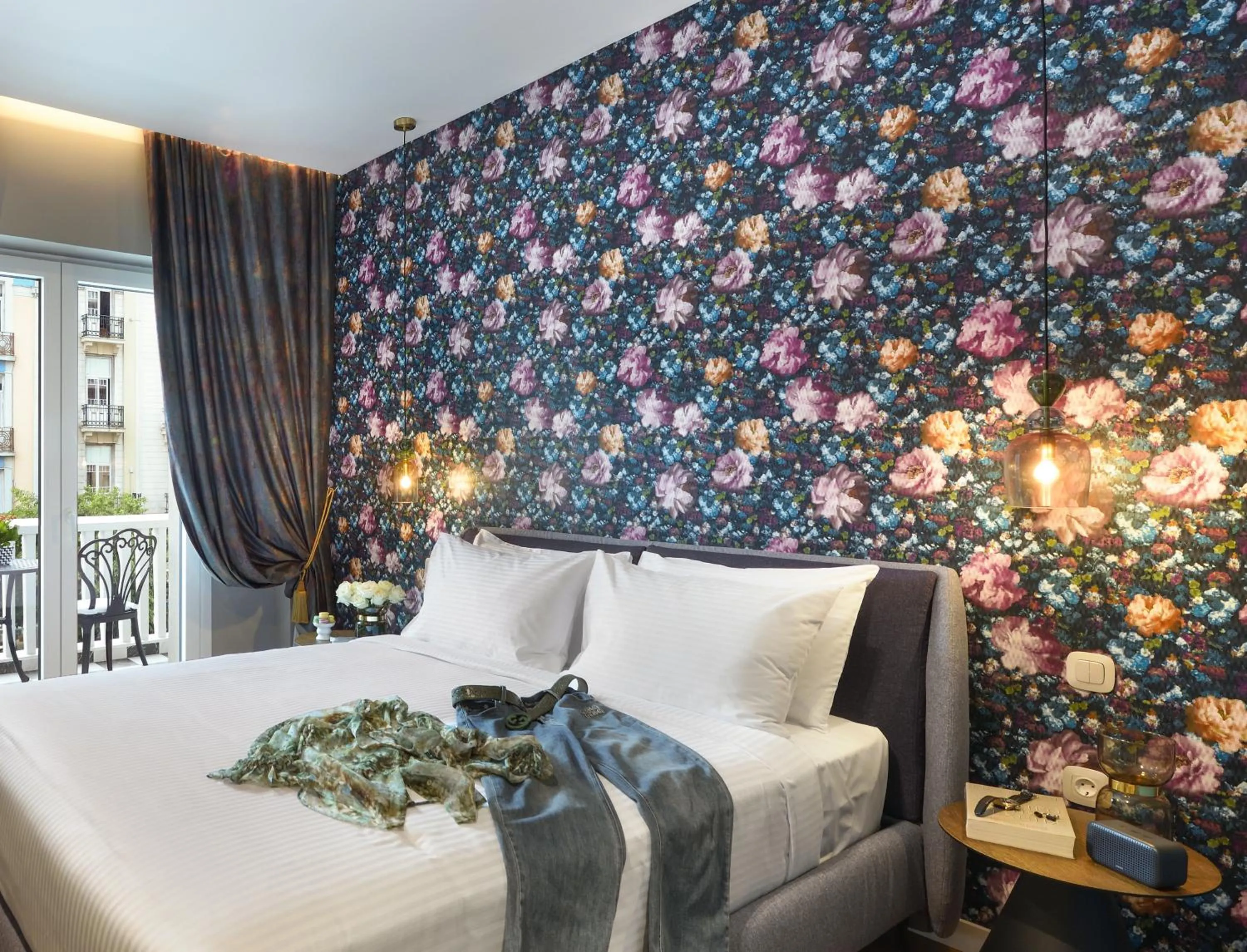 Bed in The Oscar Olympic Hotel